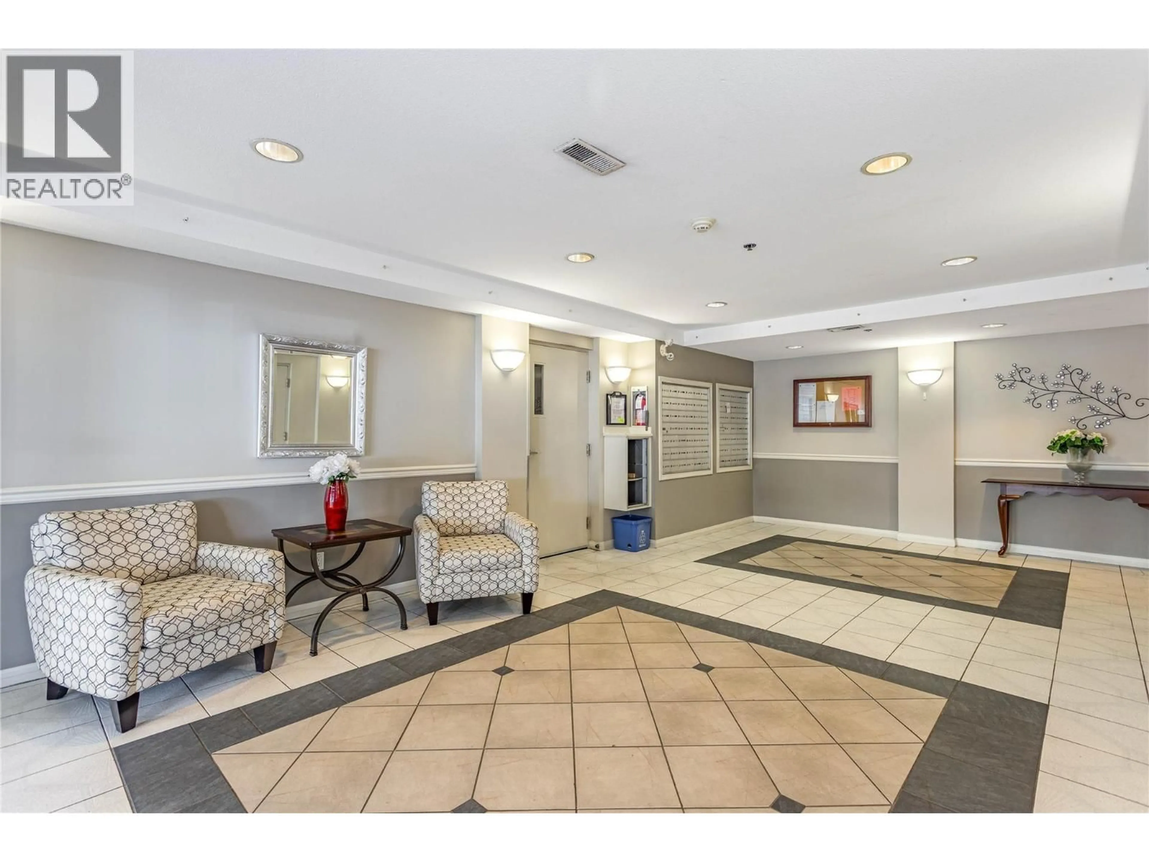 Lobby for 111 - 1965 DURNIN ROAD, Kelowna British Columbia V1X7K6