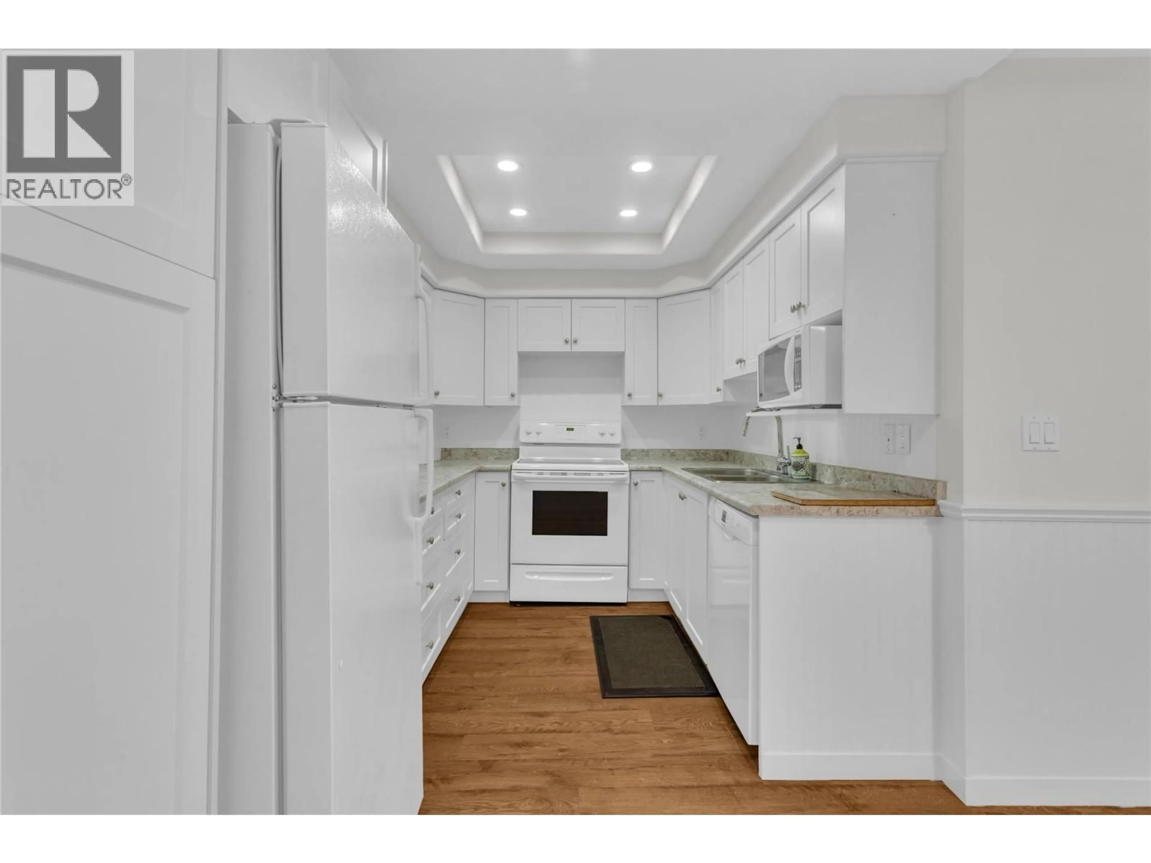 Standard kitchen, unknown for 111 - 1965 DURNIN ROAD, Kelowna British Columbia V1X7K6