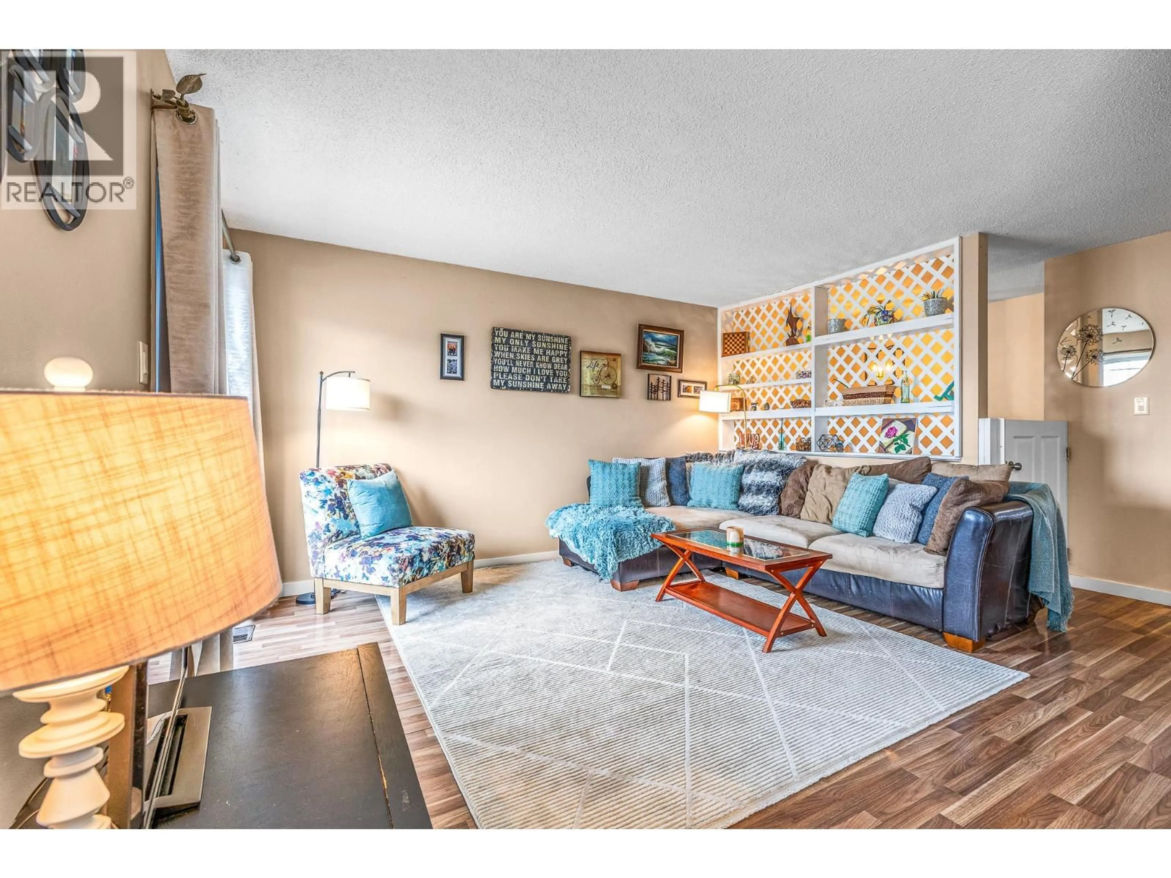 Living room with furniture, unknown for 1362 OTTAWA PLACE, Kamloops British Columbia V2B7W4