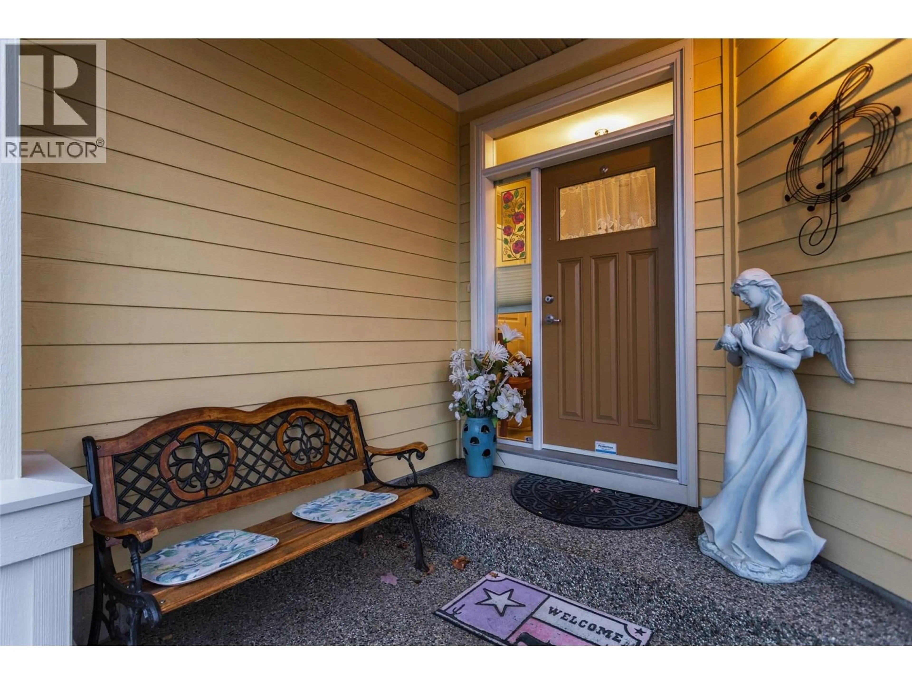 Indoor entryway for 13099 STACCATO DRIVE, Lake Country British Columbia V4V2S4