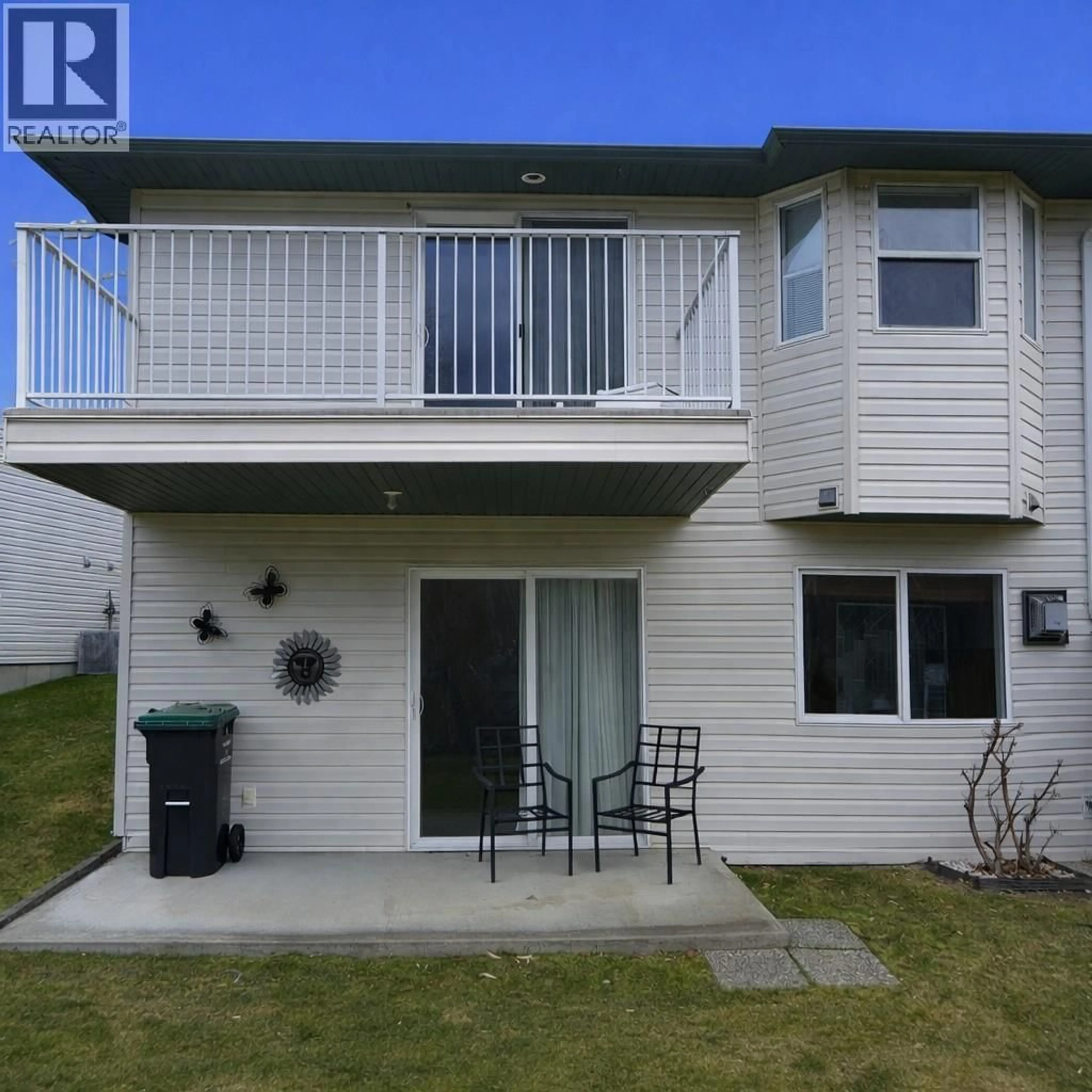 Patio, water/lake/river/ocean view for 6 - 1375 37TH STREET, Castlegar British Columbia V1N4J5