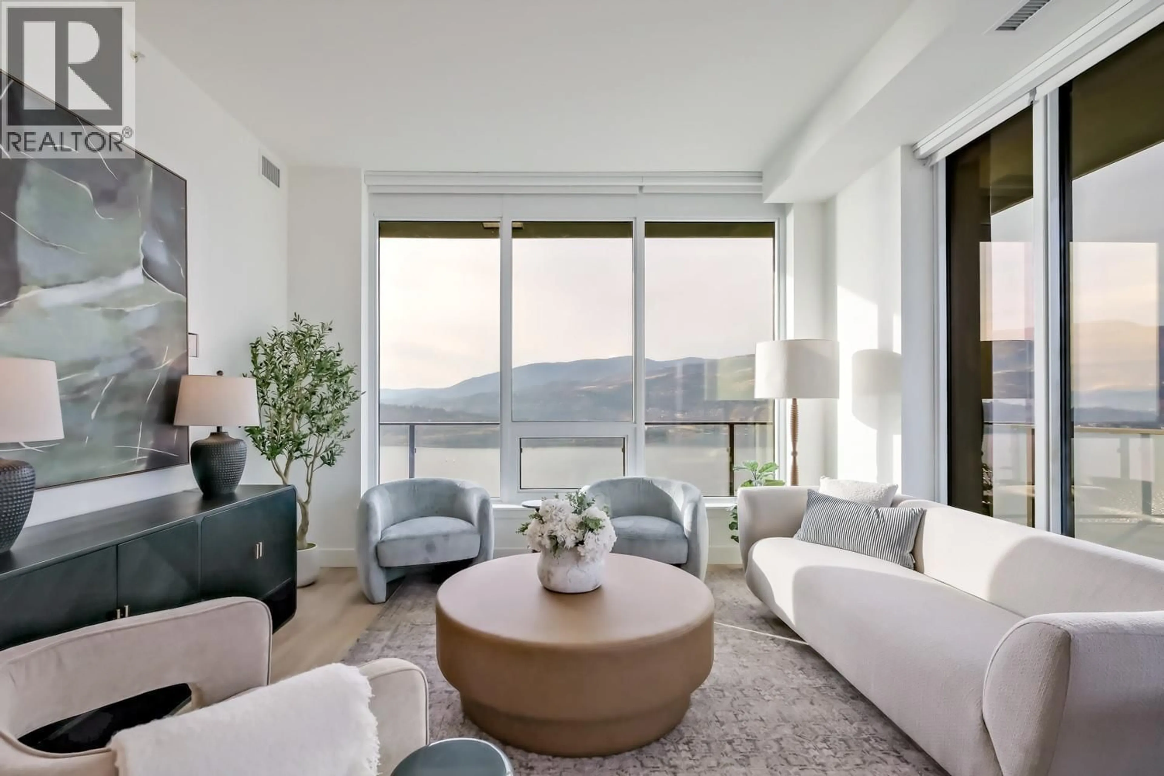 Living room with furniture, unknown for 1809 - 1626 WATER STREET, Kelowna British Columbia V1Y1J9