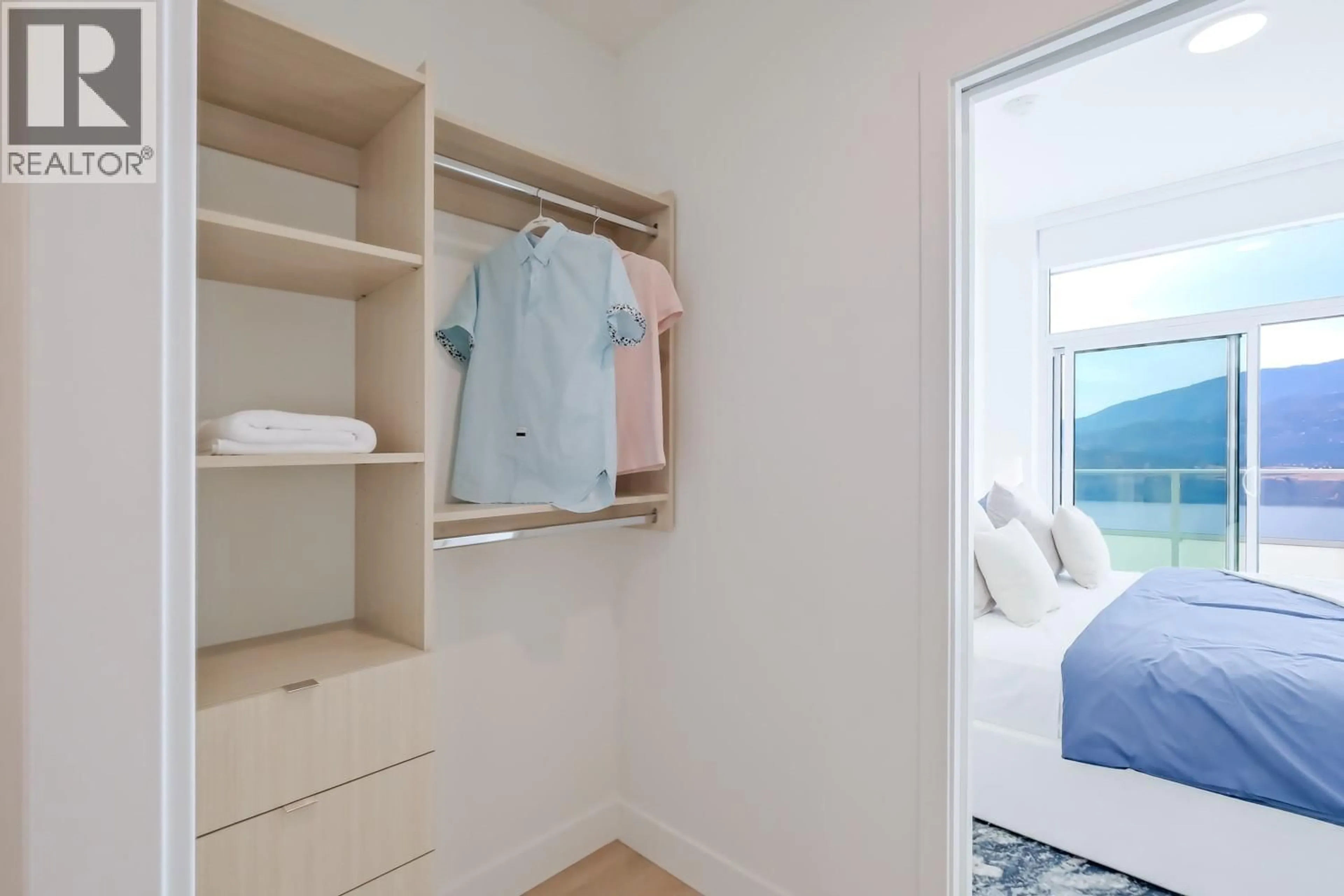 Unknown for 1809 - 1626 WATER STREET, Kelowna British Columbia V1Y1J9