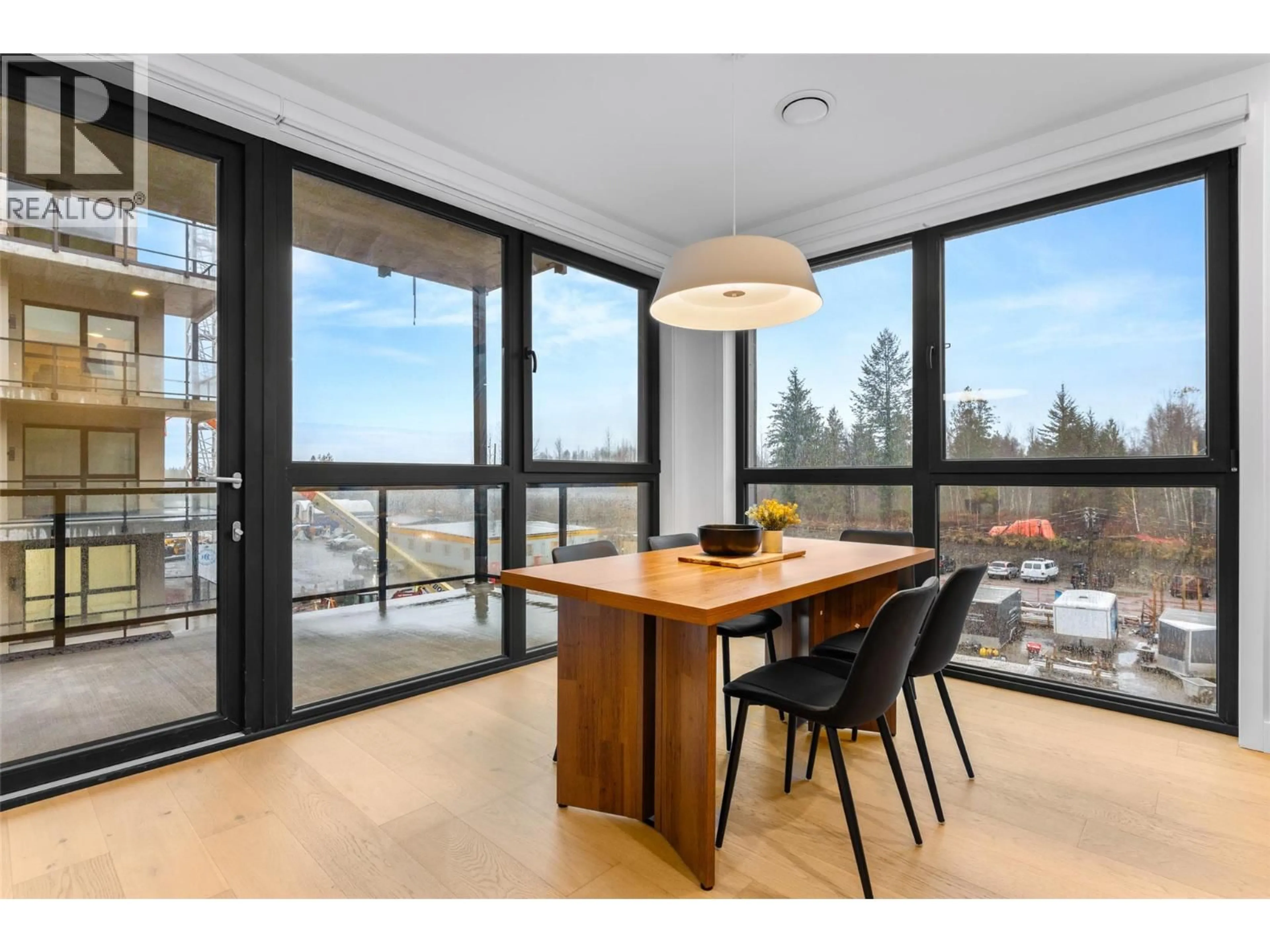 Dining room, wood/laminate floor for 1301 - 1702 COURSIER AVENUE, Revelstoke British Columbia V0E2S3