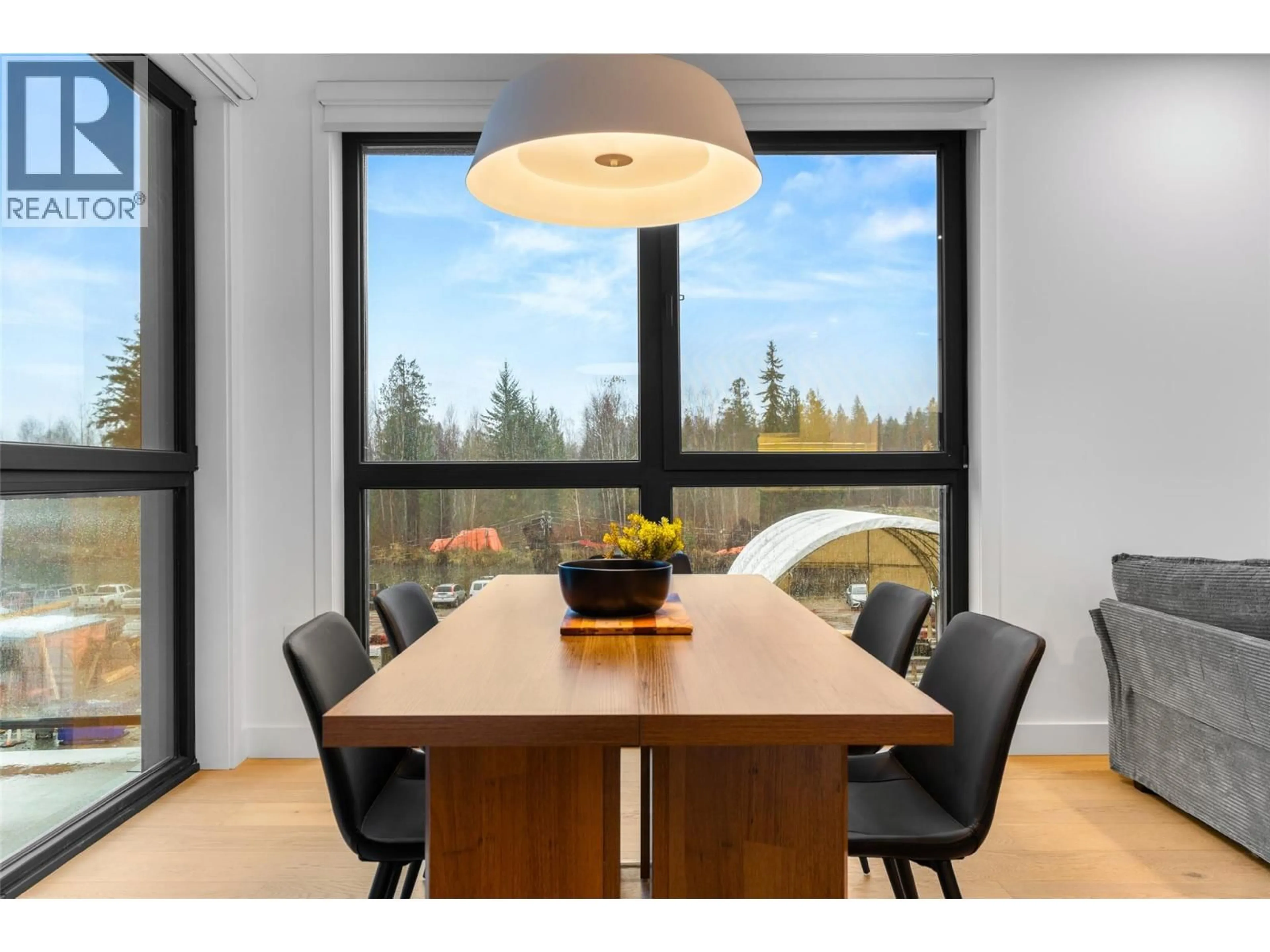Dining room, wood/laminate floor for 1301 - 1702 COURSIER AVENUE, Revelstoke British Columbia V0E2S3