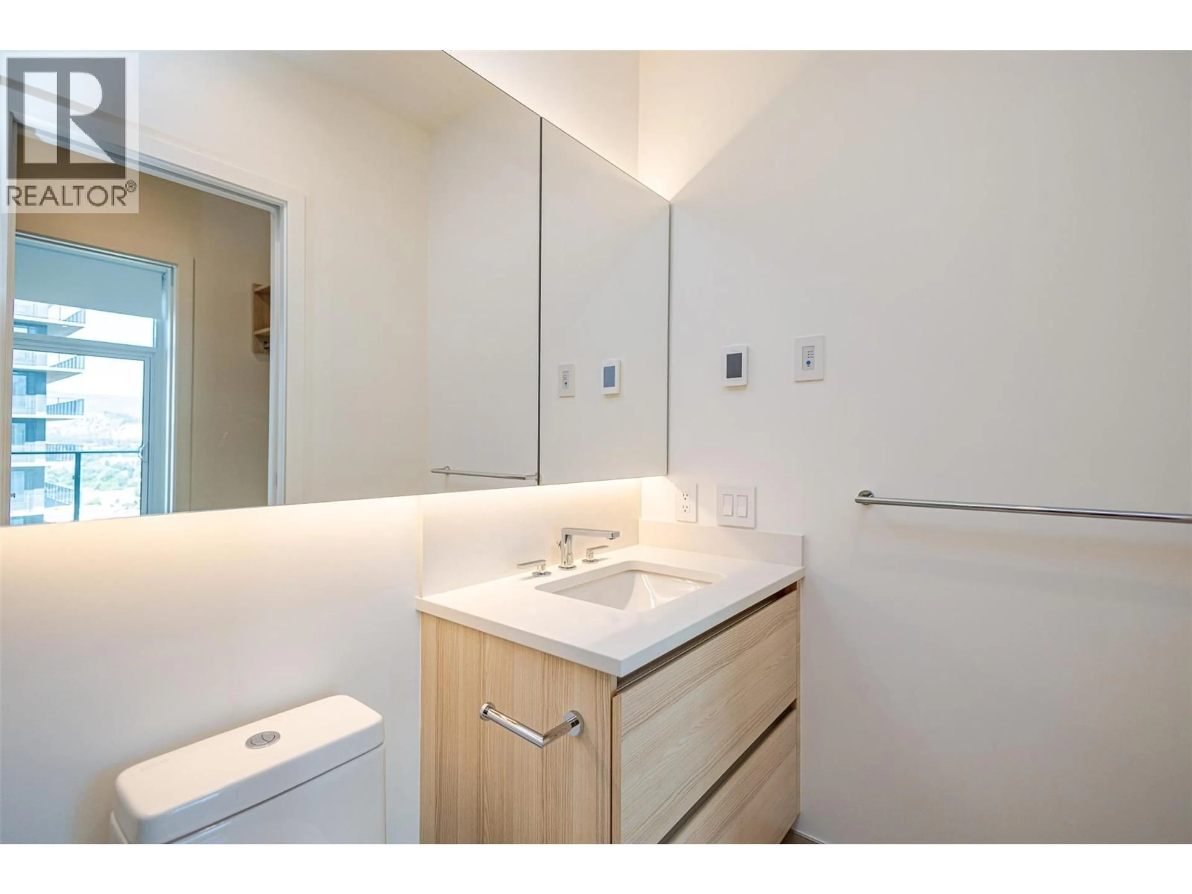 Standard bathroom, unknown for 2809 - 1626 WATER STREET, Kelowna British Columbia V1Y1J9