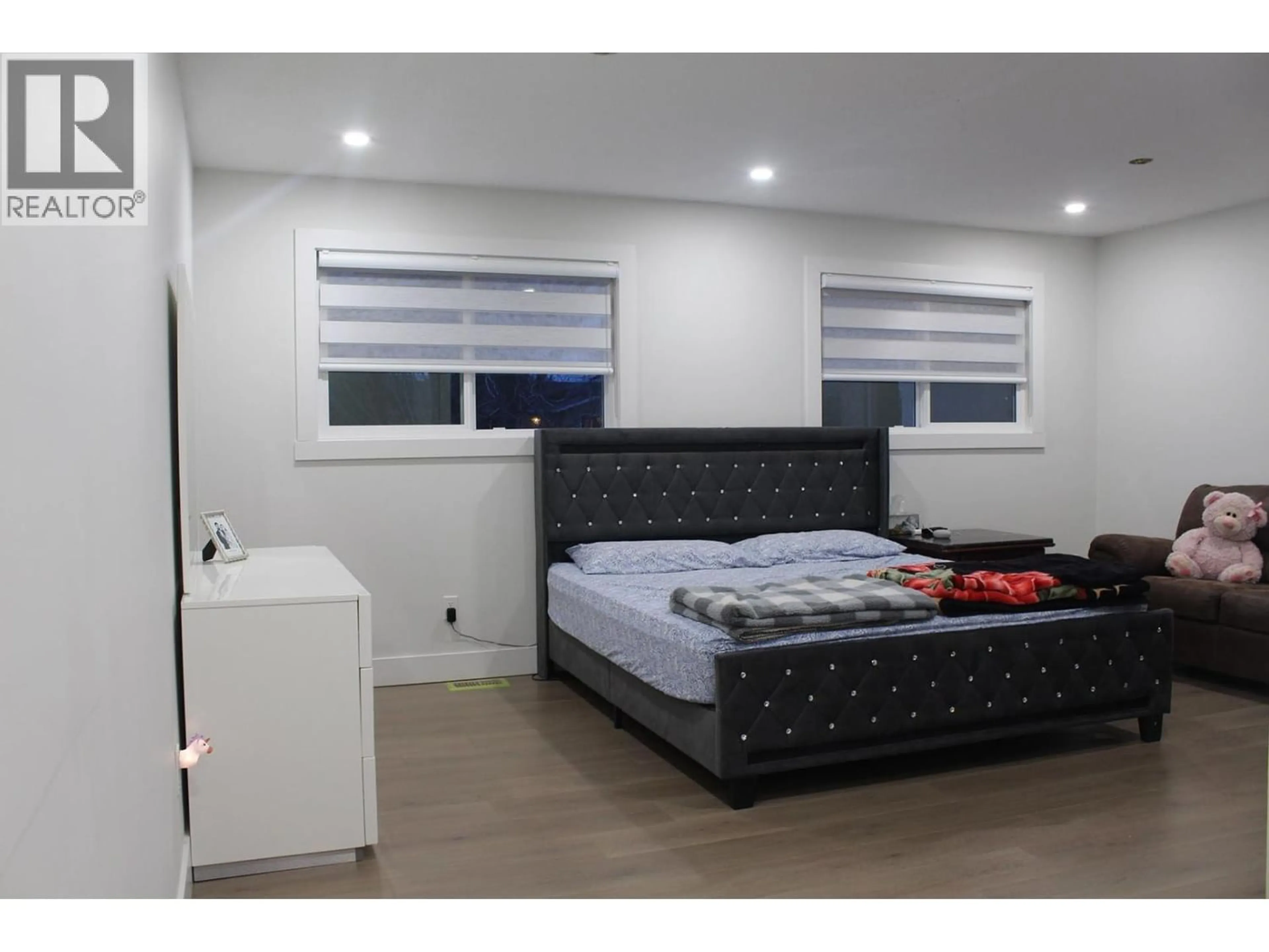 Unknown for 320 FELIX ROAD, Kelowna British Columbia V1X2R2