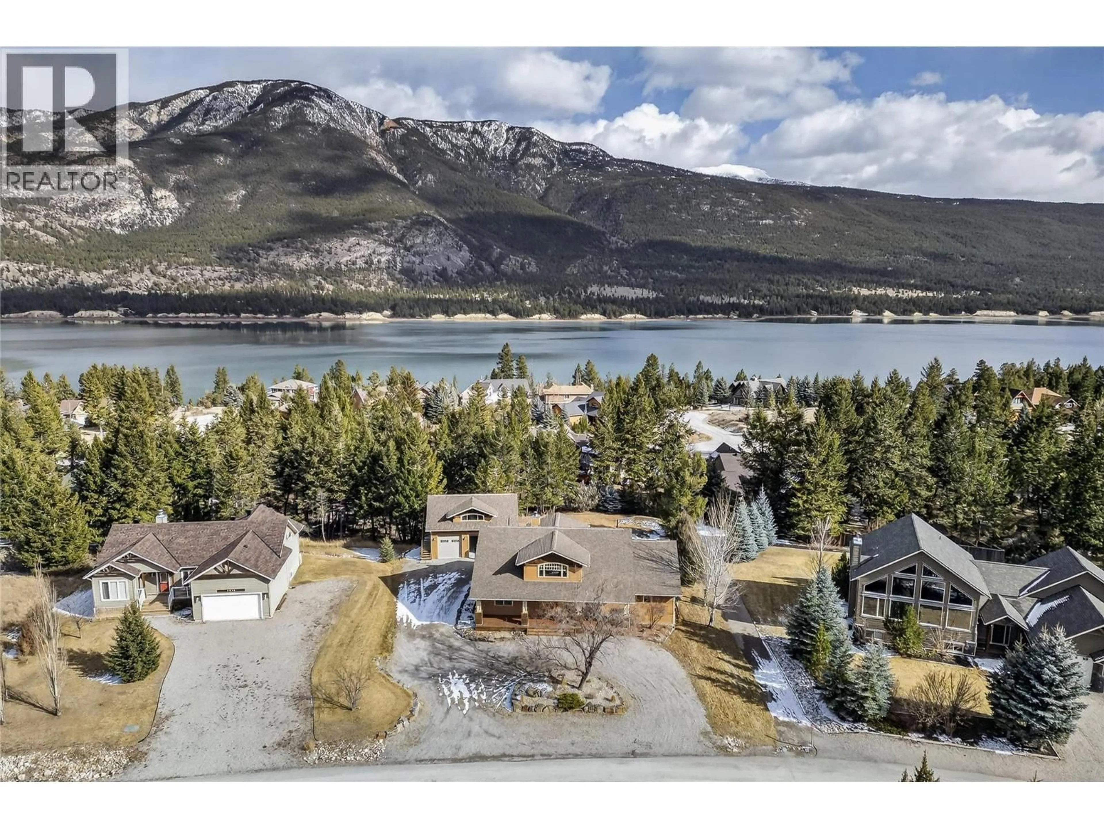 A pic from outside/outdoor area/front of a property/back of a property/a pic from drone, water/lake/river/ocean view for 6880 COLUMBIA RIDGE DRIVE, Fairmont Hot Springs British Columbia V0B1L2