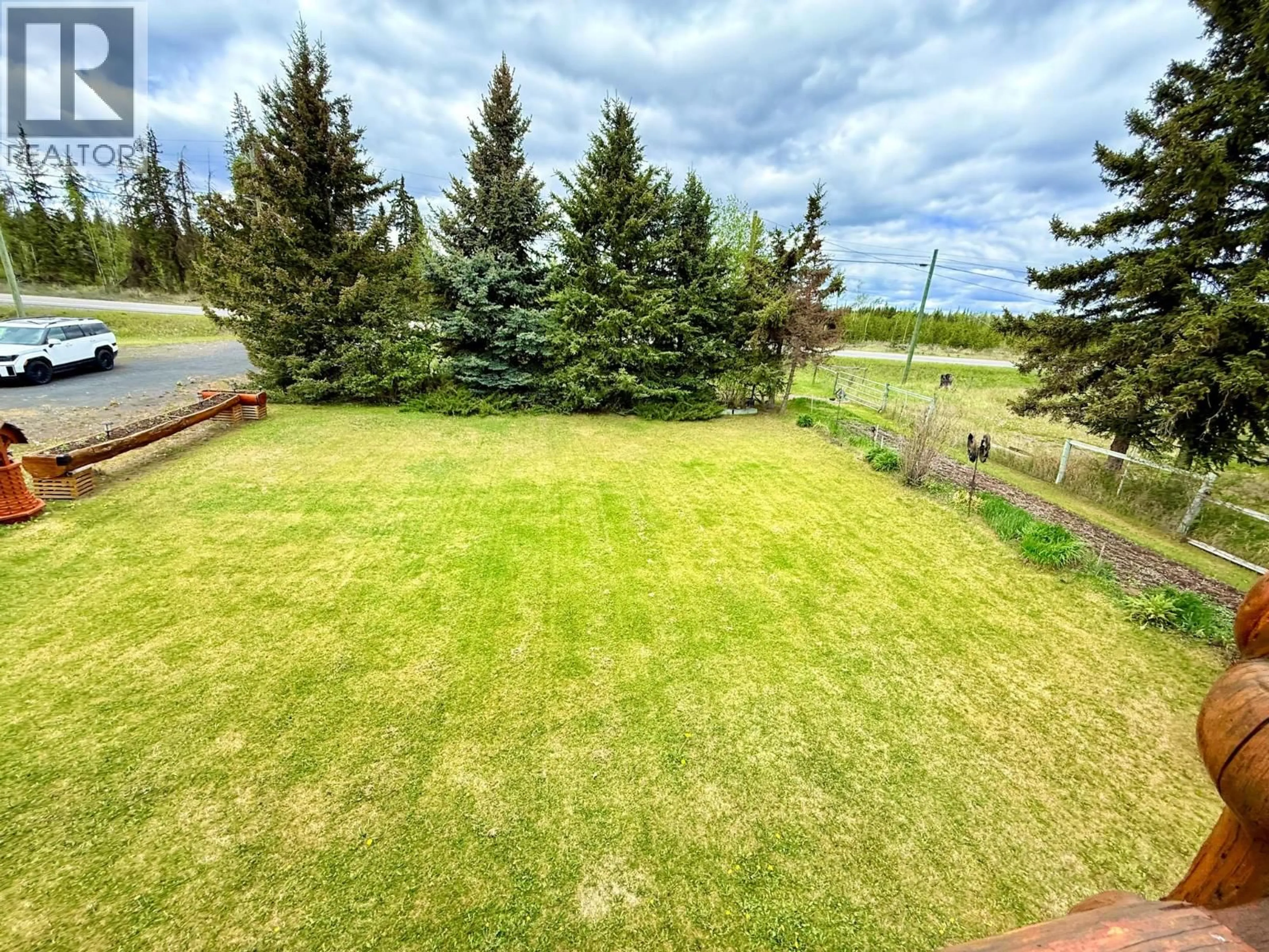 A pic from outside/outdoor area/front of a property/back of a property/a pic from drone, water/lake/river/ocean view for 9736 97 CARIBOO HIGHWAY, Clinton British Columbia V0K1K0