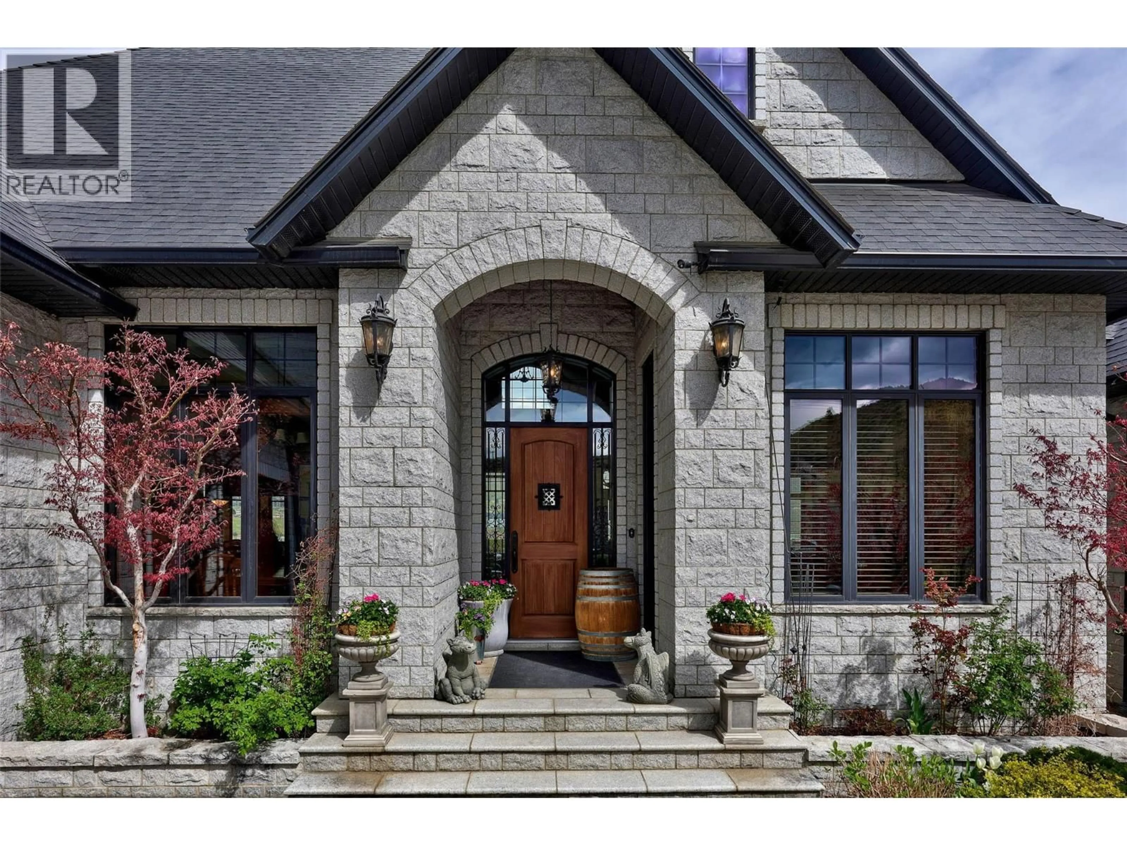 Home with brick exterior material, street for 1580 LORNE STREET, Kamloops British Columbia V2C1X6