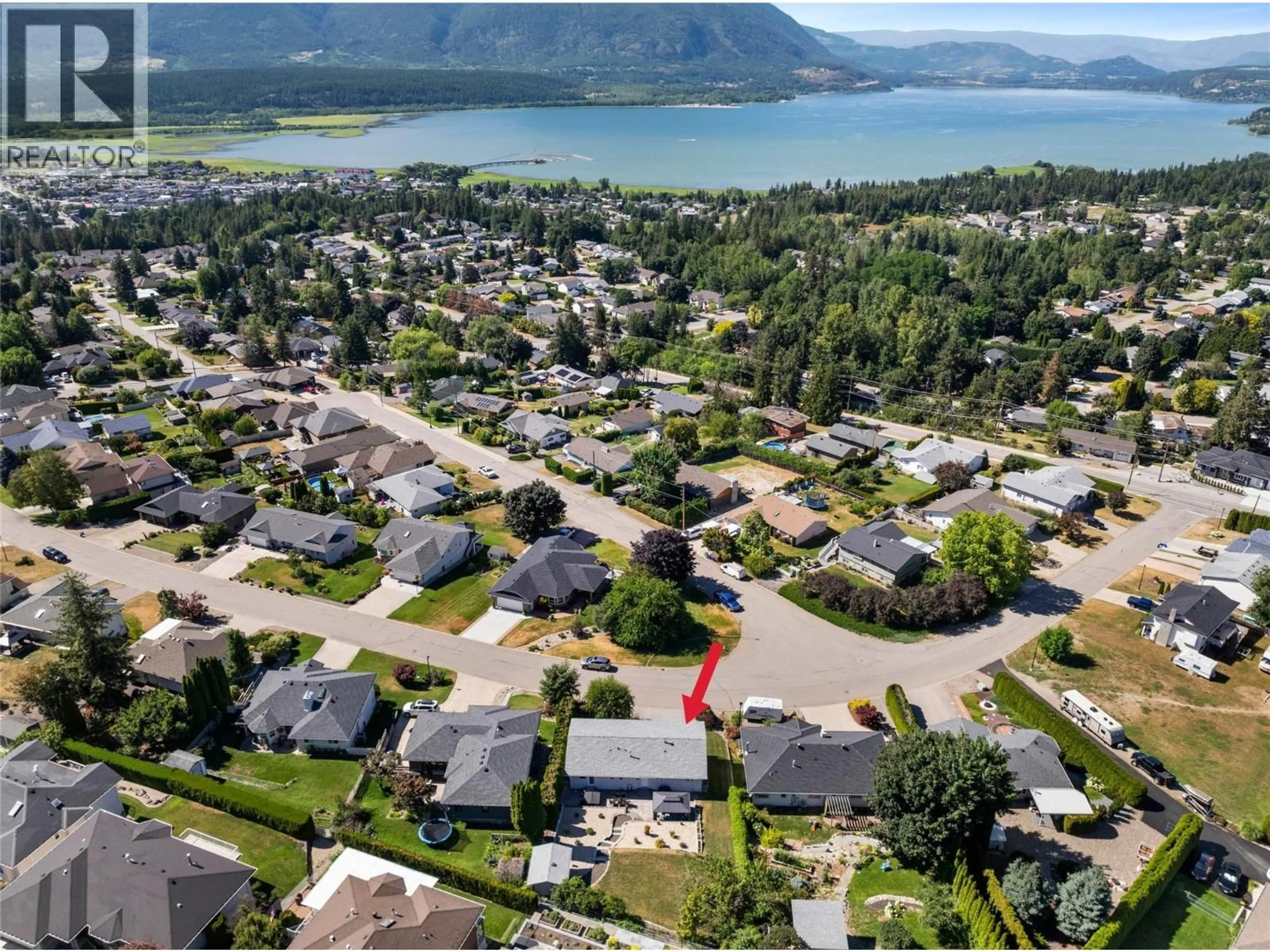 A pic from outside/outdoor area/front of a property/back of a property/a pic from drone, mountain view for 2250 3 AVENUE SOUTHEAST, Salmon Arm British Columbia V1E1K1