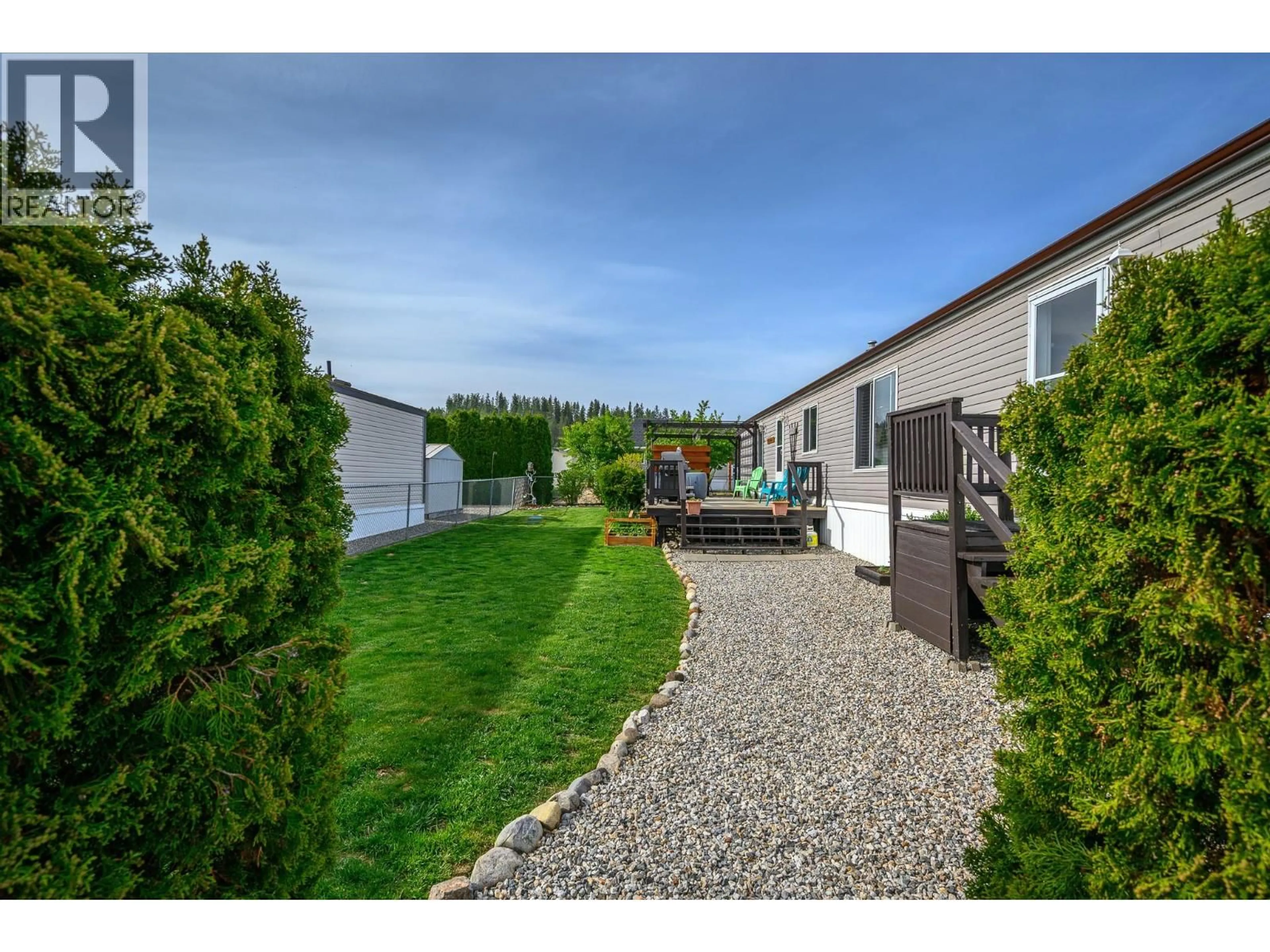Patio, street for 10 - 12560 WESTSIDE ROAD, Vernon British Columbia V1H1S9