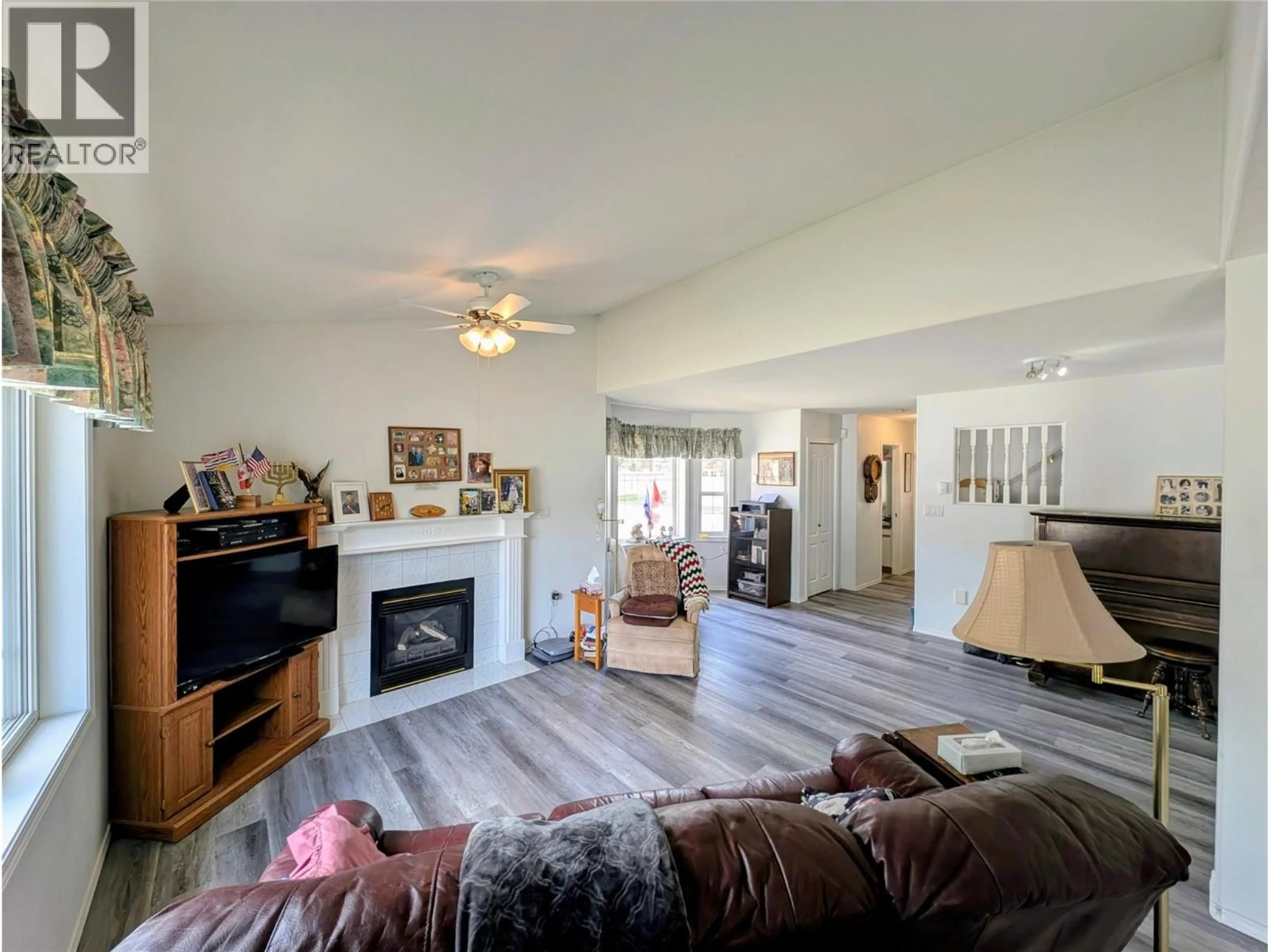 Living room with furniture, unknown for 10 - 1749 MENZIES STREET, Merritt British Columbia V1K1A5