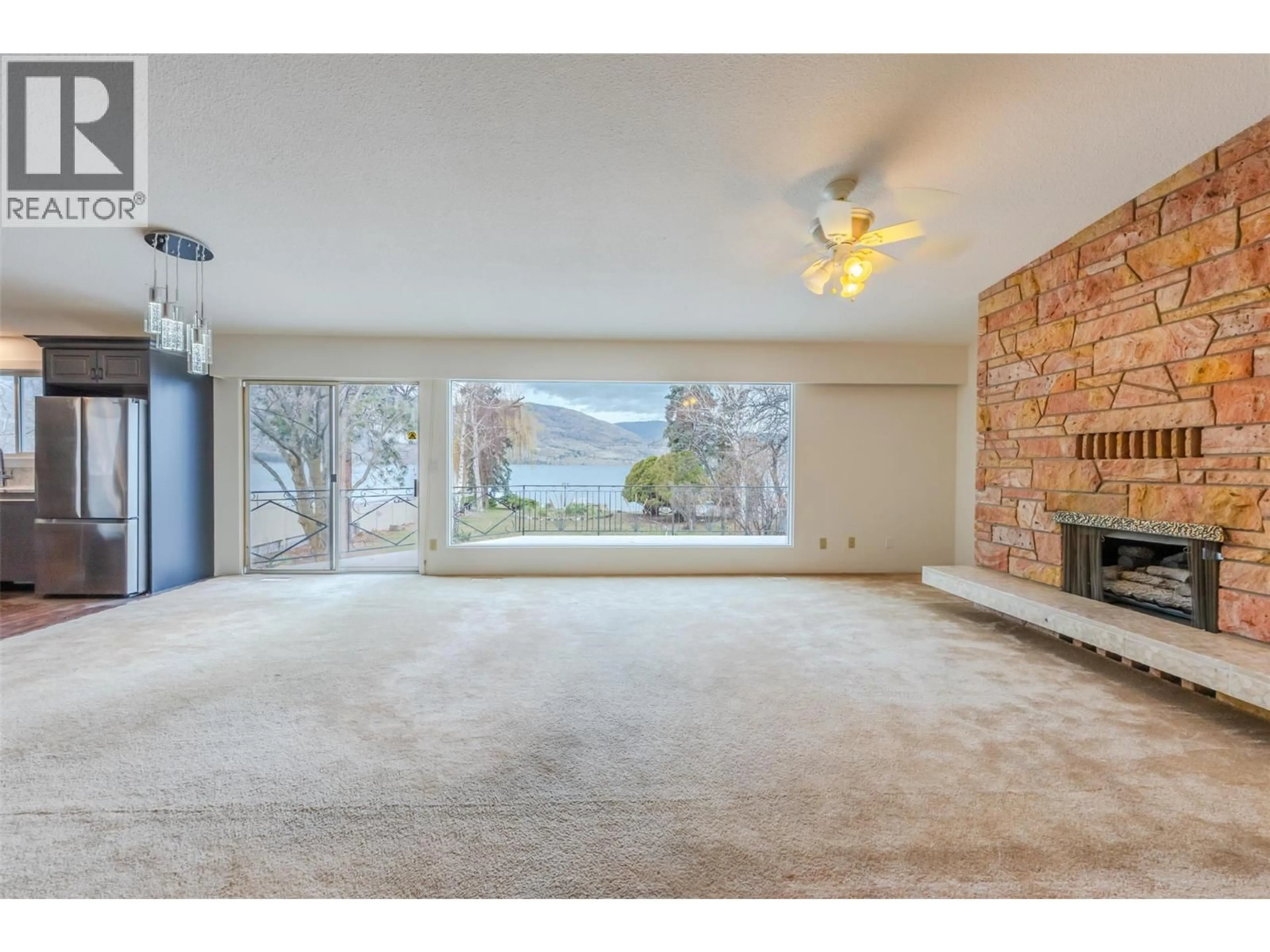 Unknown for 102 DERENZY PLACE, Penticton British Columbia V2A8W7