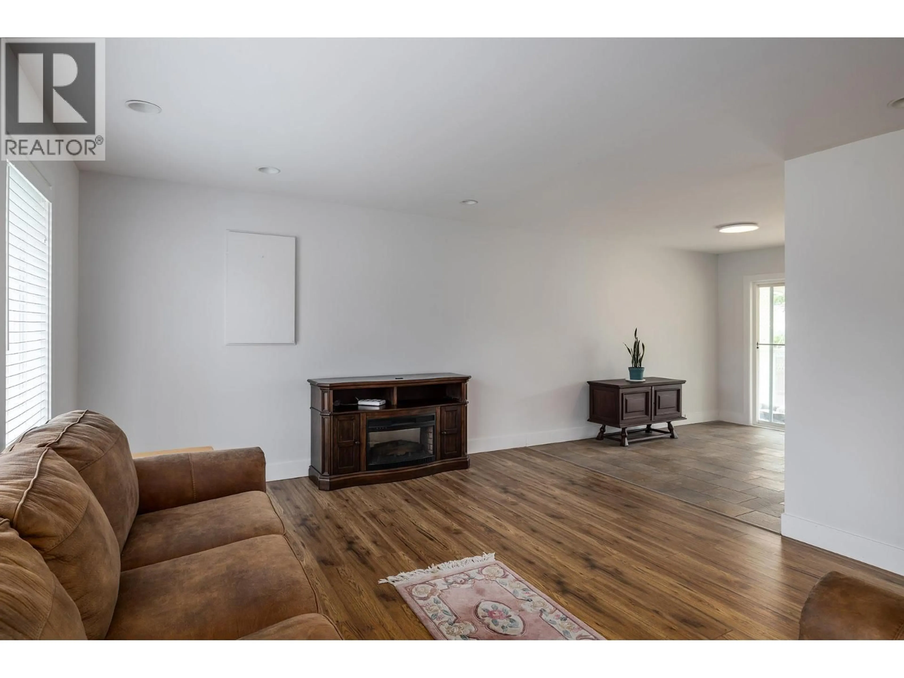 Unknown for 2571 PINERIDGE PLACE, West Kelowna British Columbia V4T2J7