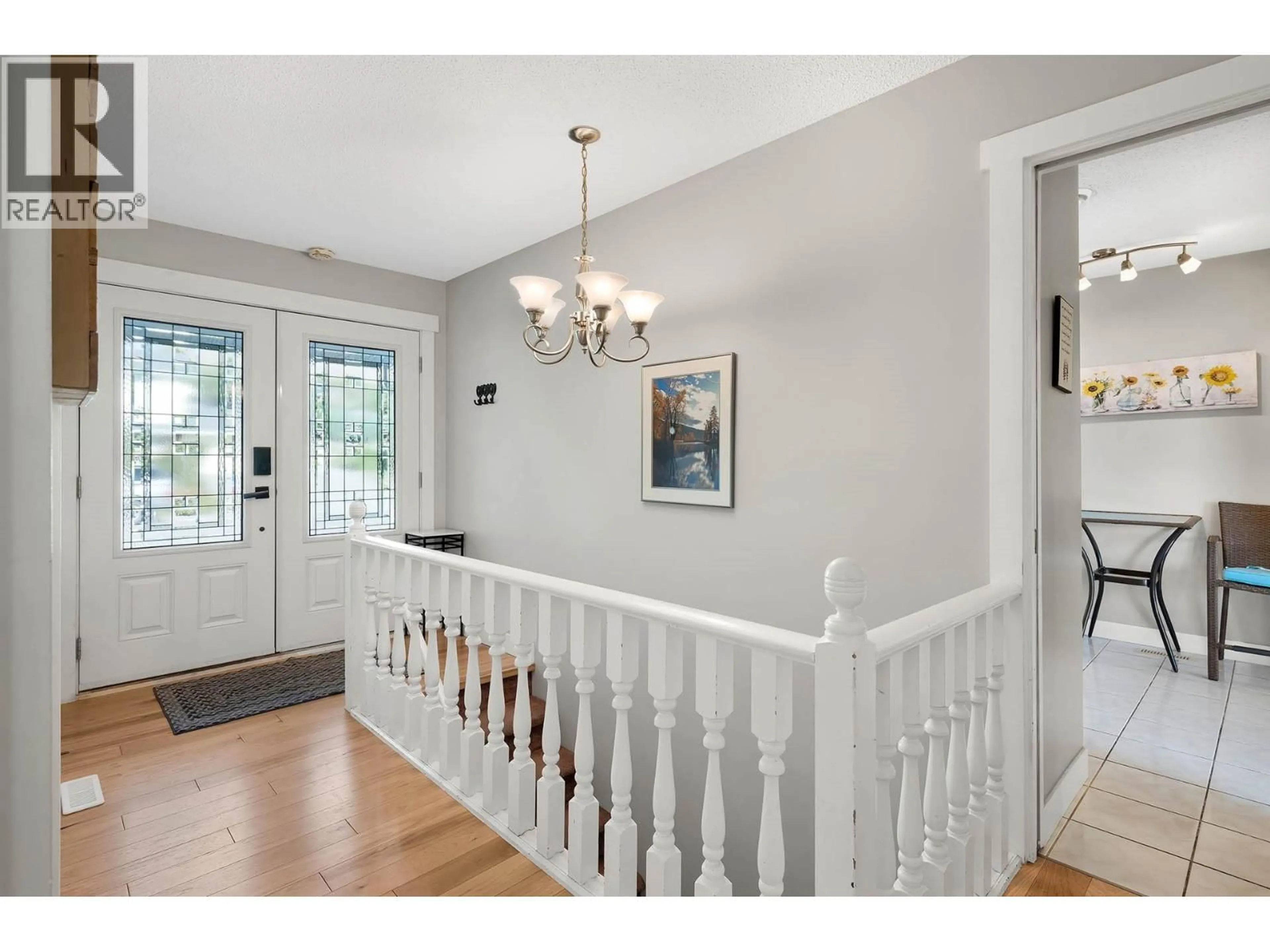 Indoor entryway for 979 LINTHORPE ROAD, Kamloops British Columbia V2B7S3