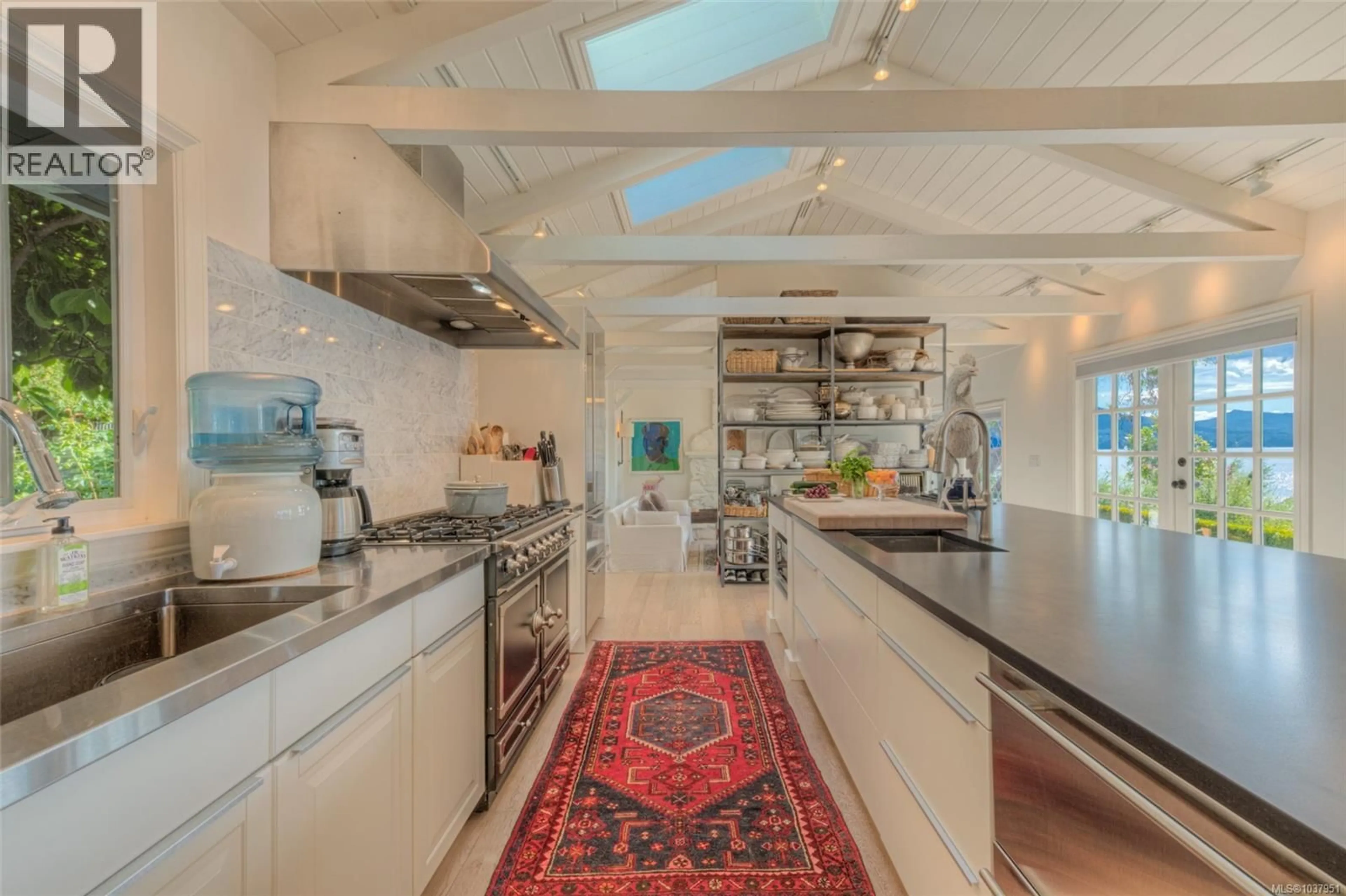 Open concept kitchen, ceramic/tile floor for 123 SWAN POINT ROAD, Salt Spring British Columbia V8K2X5