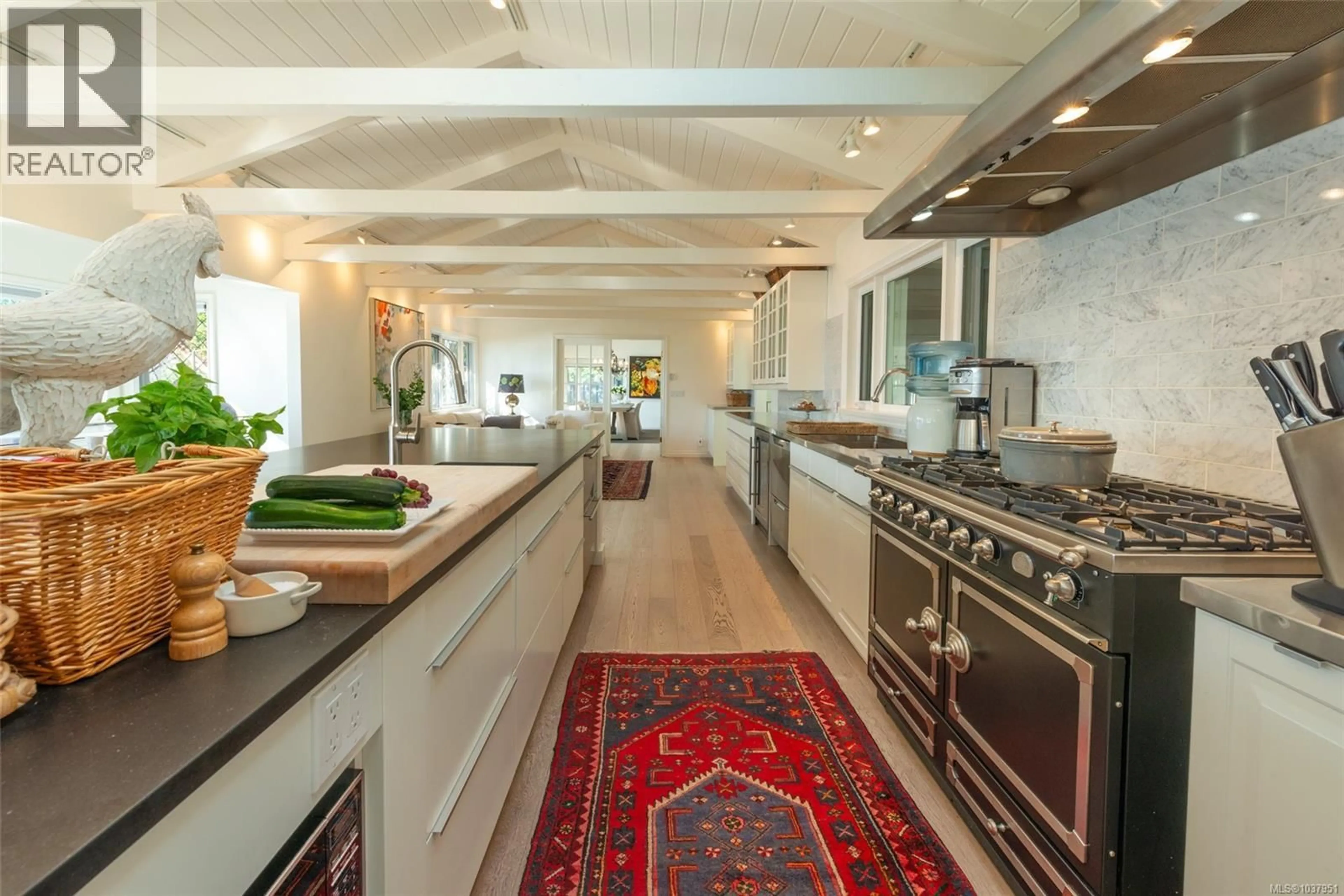 Contemporary kitchen, unknown for 123 SWAN POINT ROAD, Salt Spring British Columbia V8K2X5