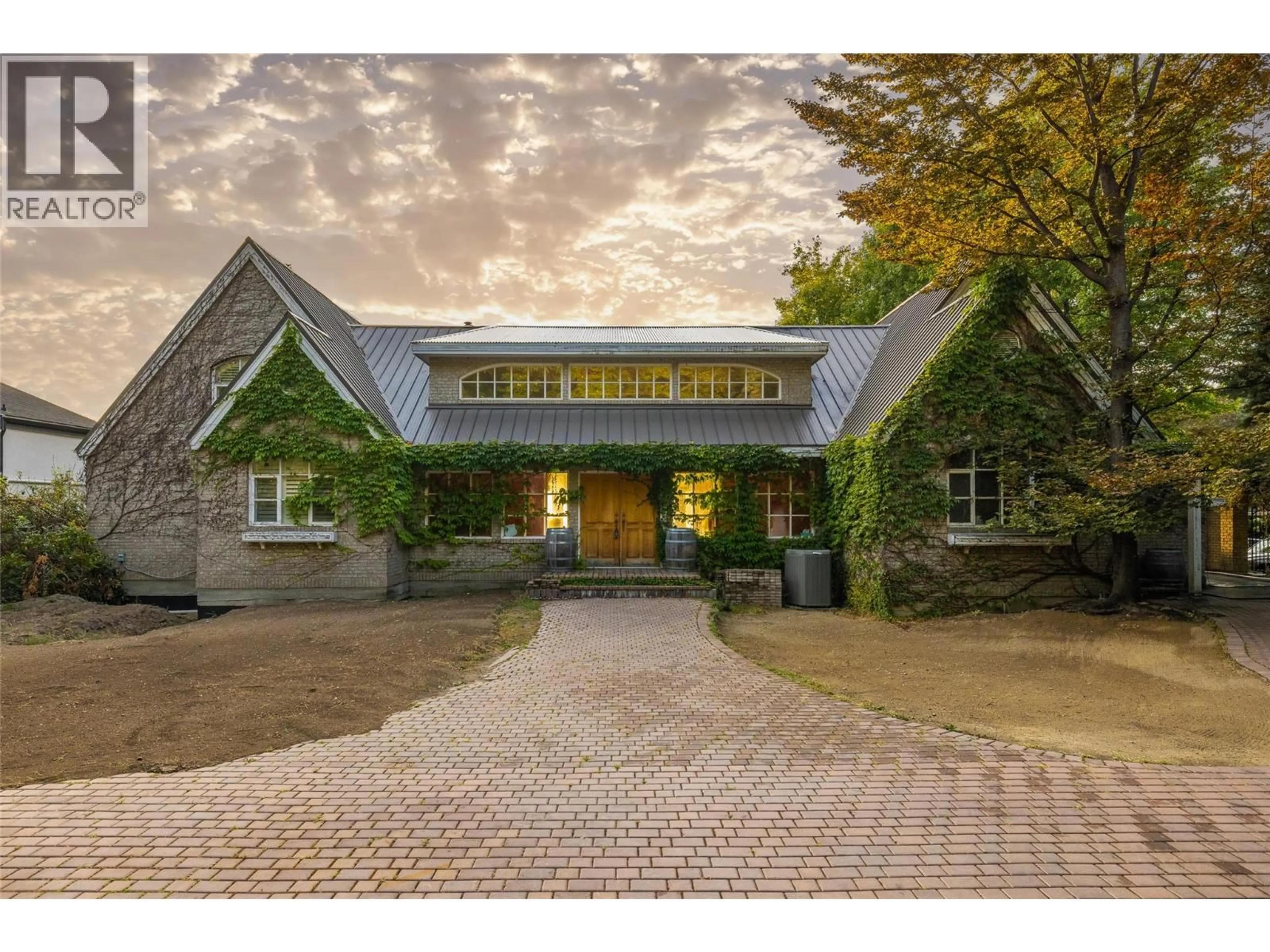 Unknown for 4614 FULLER ROAD, Kelowna British Columbia V1W1Z7