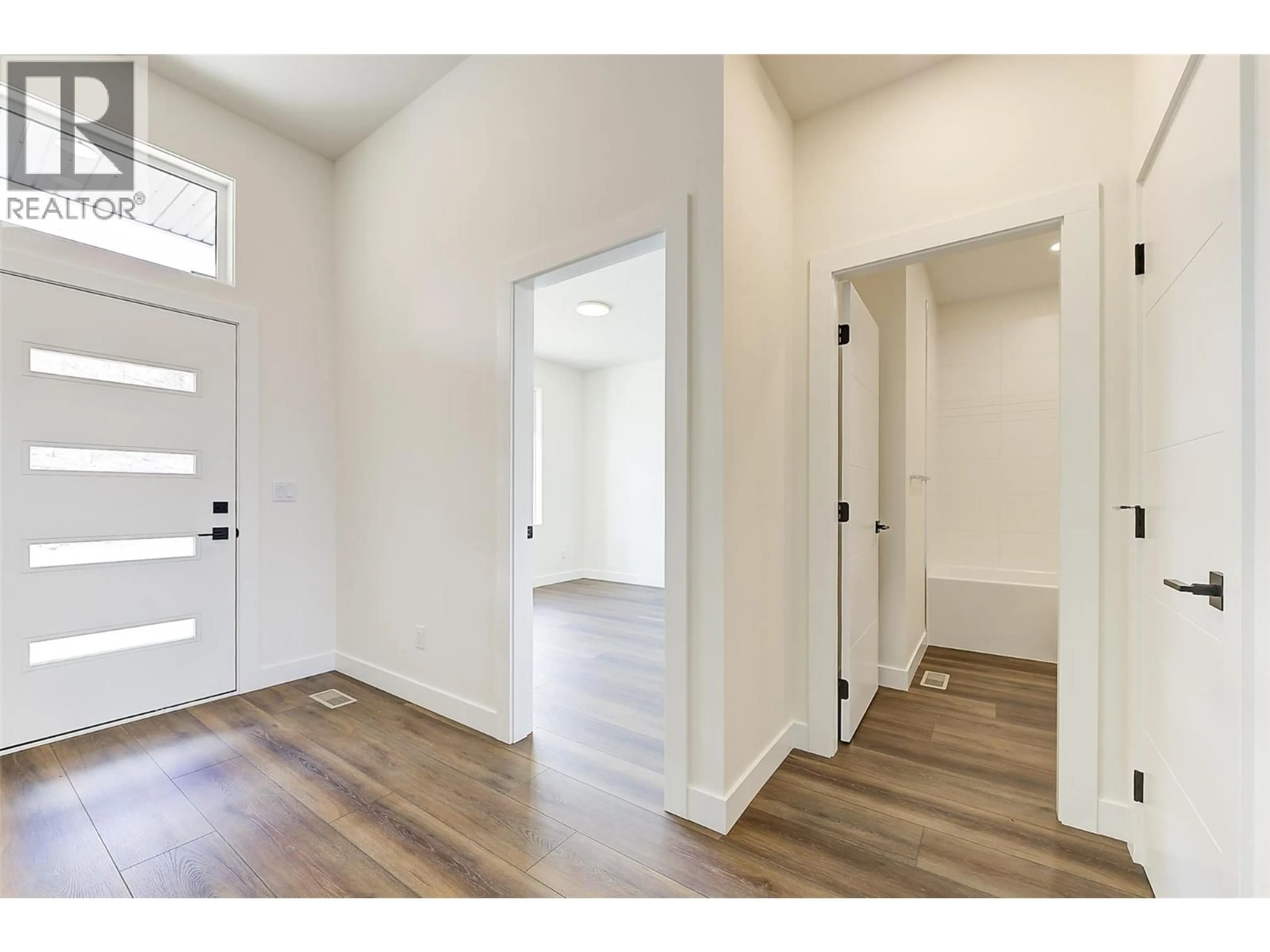 Indoor entryway for 3765 DAVIDSON COURT, West Kelowna British Columbia V4T0B1