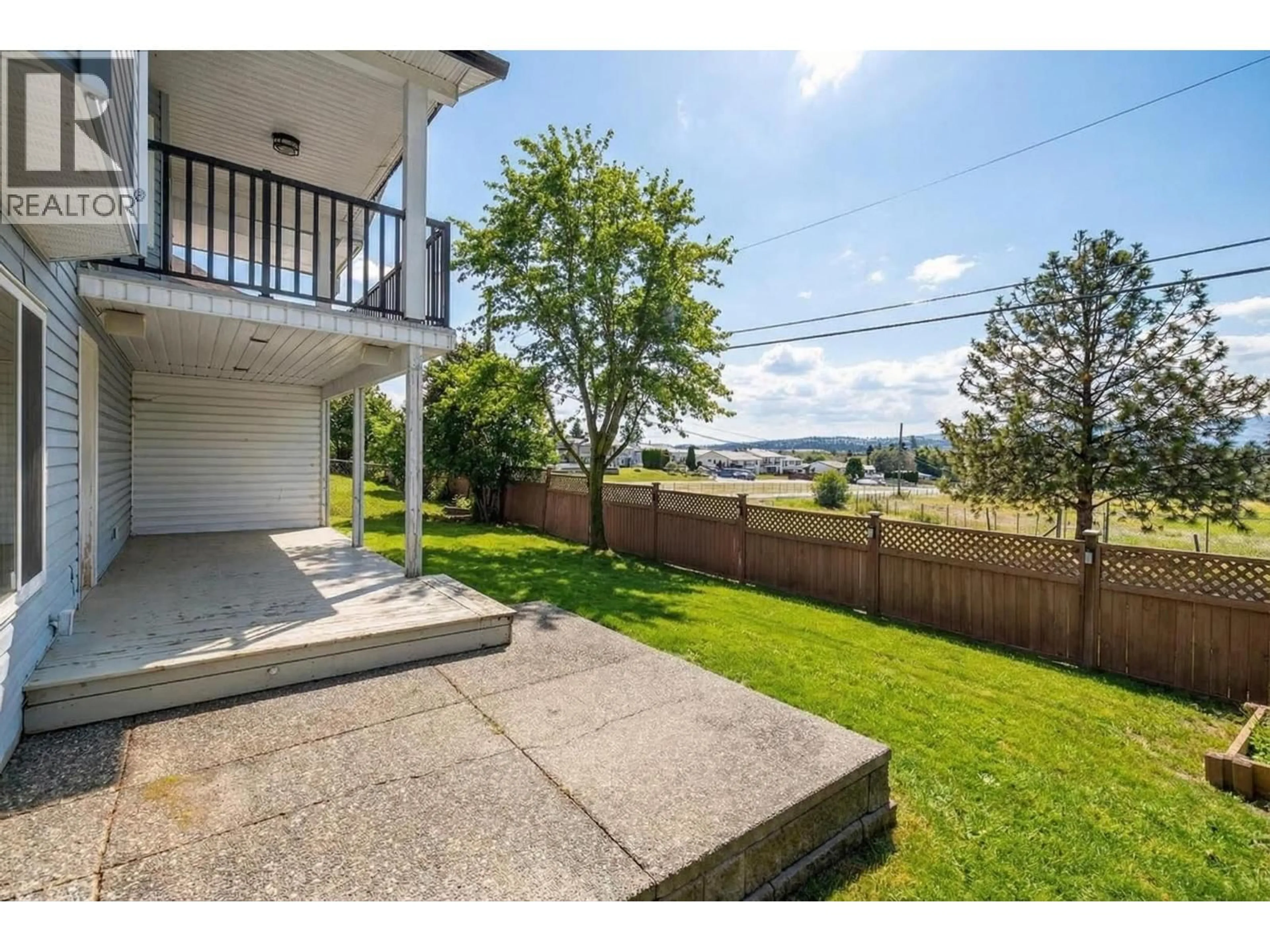 A pic from outside/outdoor area/front of a property/back of a property/a pic from drone, water/lake/river/ocean view for 22 - 6200 SPENCER ROAD, Kelowna British Columbia V1X7T7