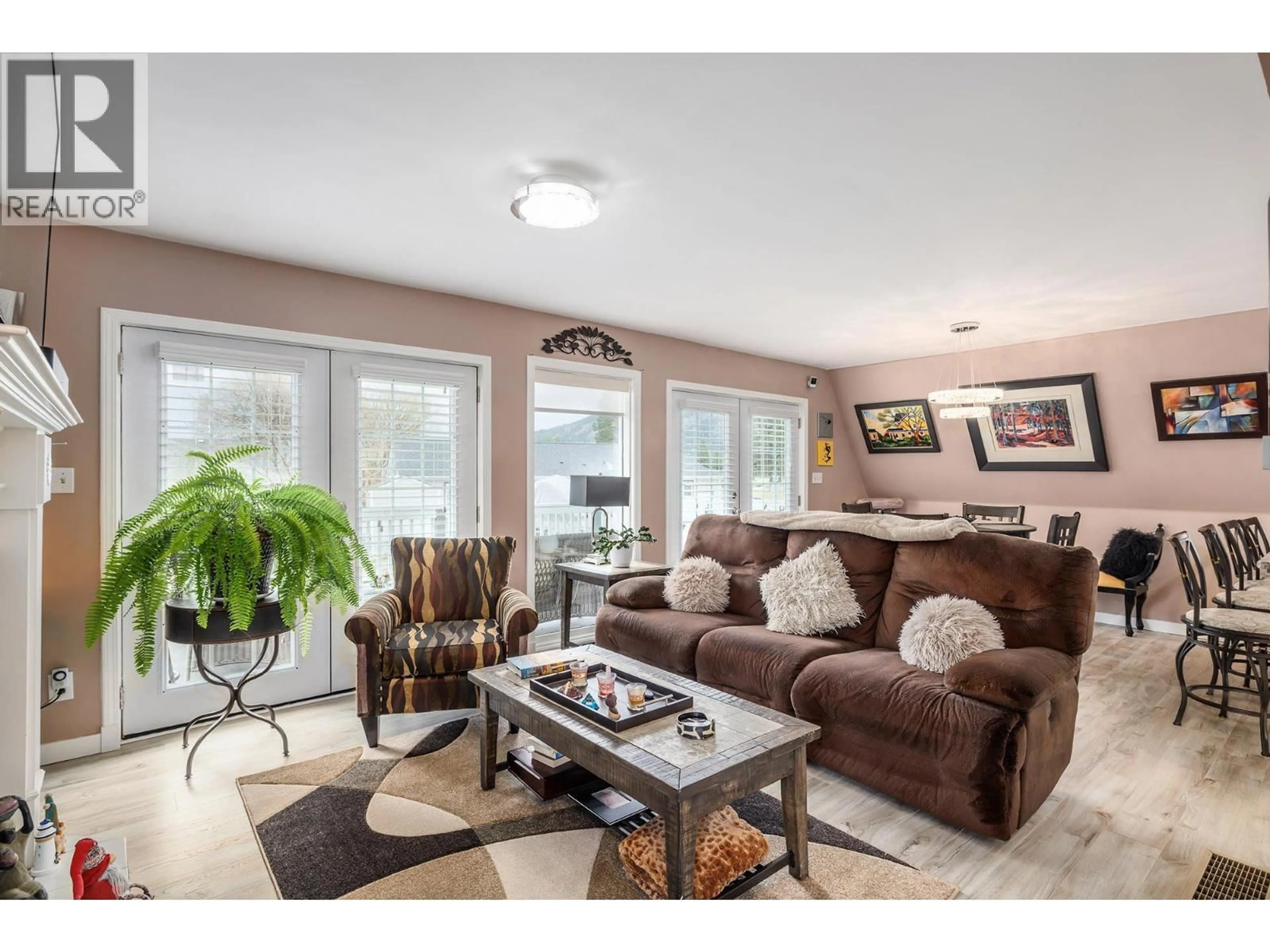 Living room with furniture, unknown for 682 COUGAR STREET, Vernon British Columbia V1H2A1
