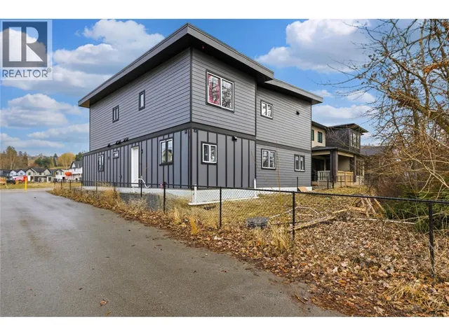 4204 RUSSO STREET, Kelowna 4