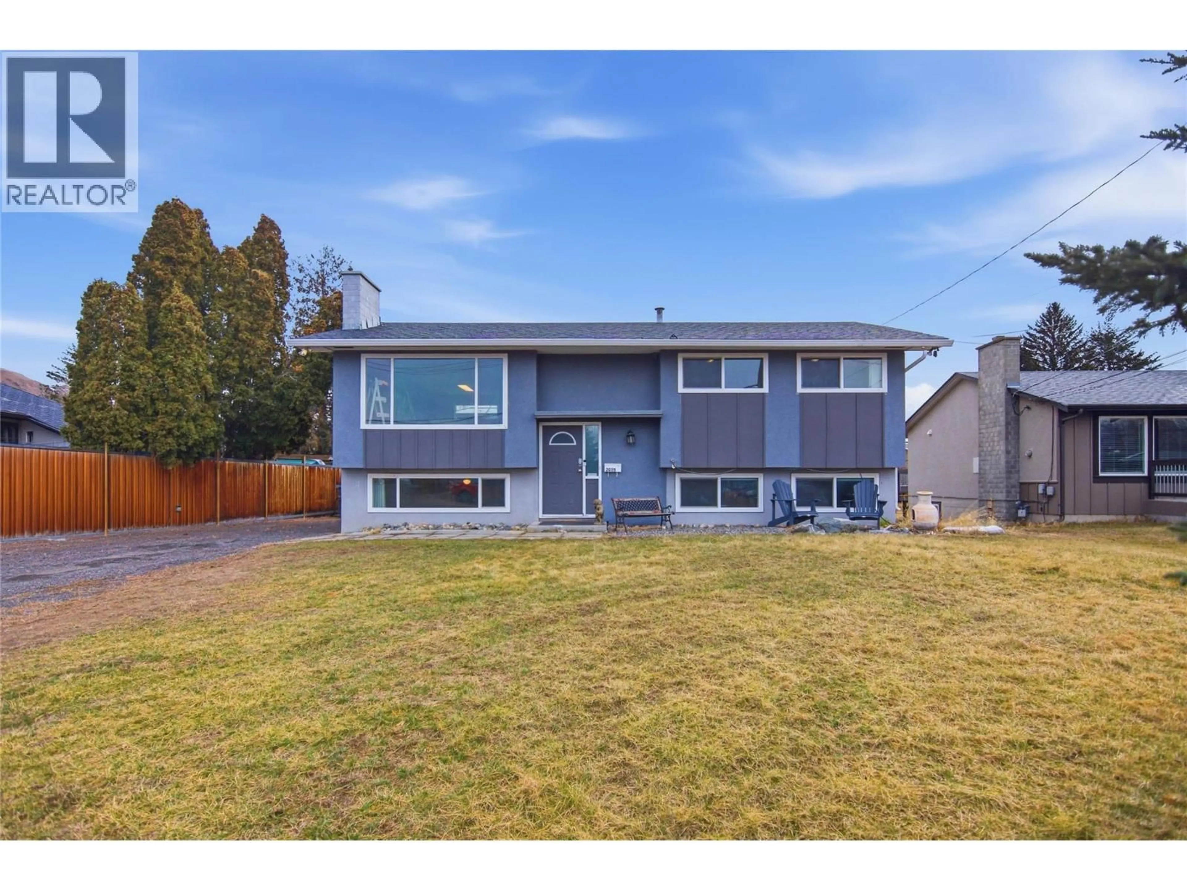 Home with vinyl exterior material, street for 2619 ARGYLE AVENUE, Kamloops British Columbia V2B4T6