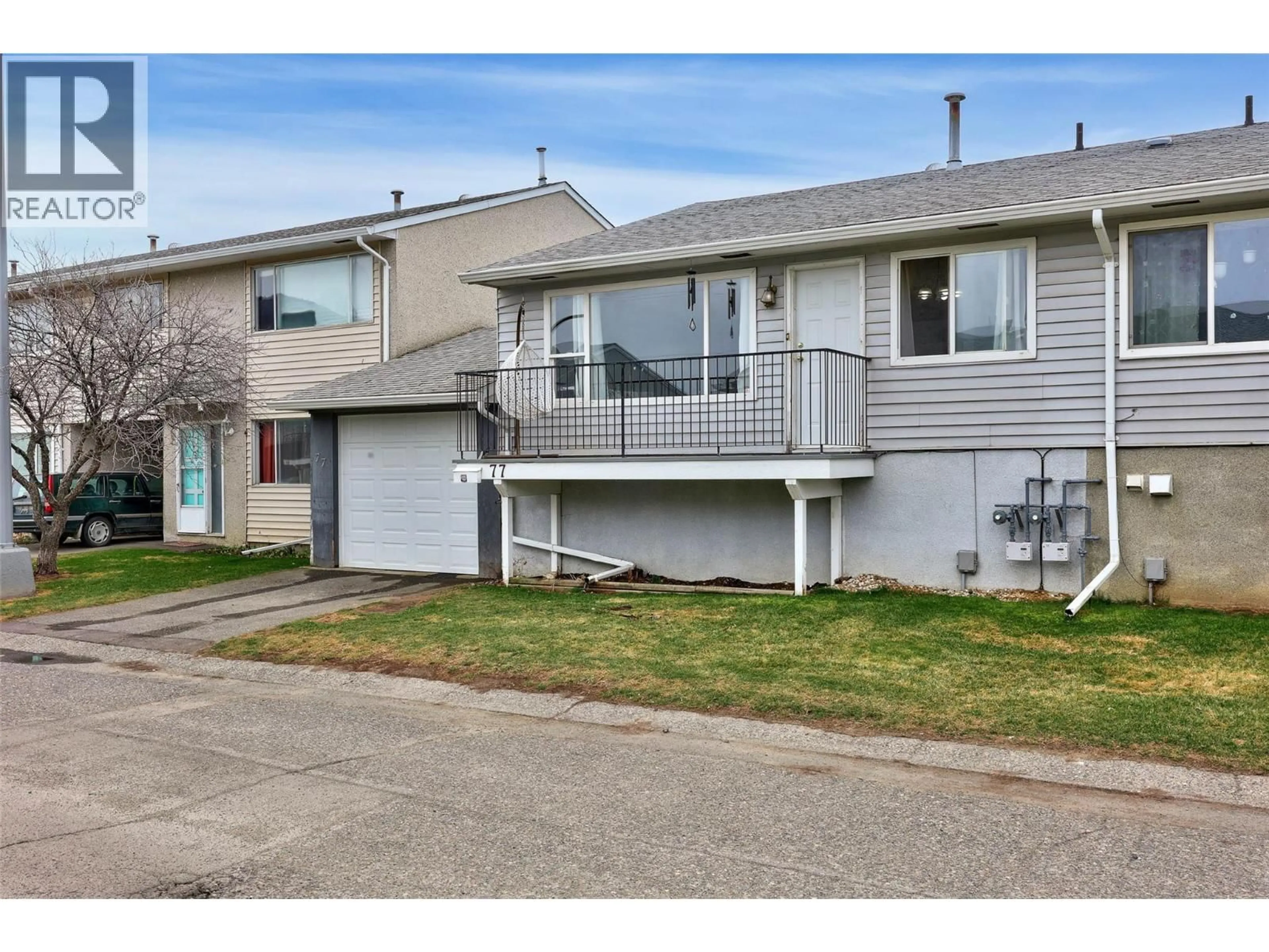 Home with vinyl exterior material, street for 77 - 800 VALHALLA DRIVE, Kamloops British Columbia V2B1R8