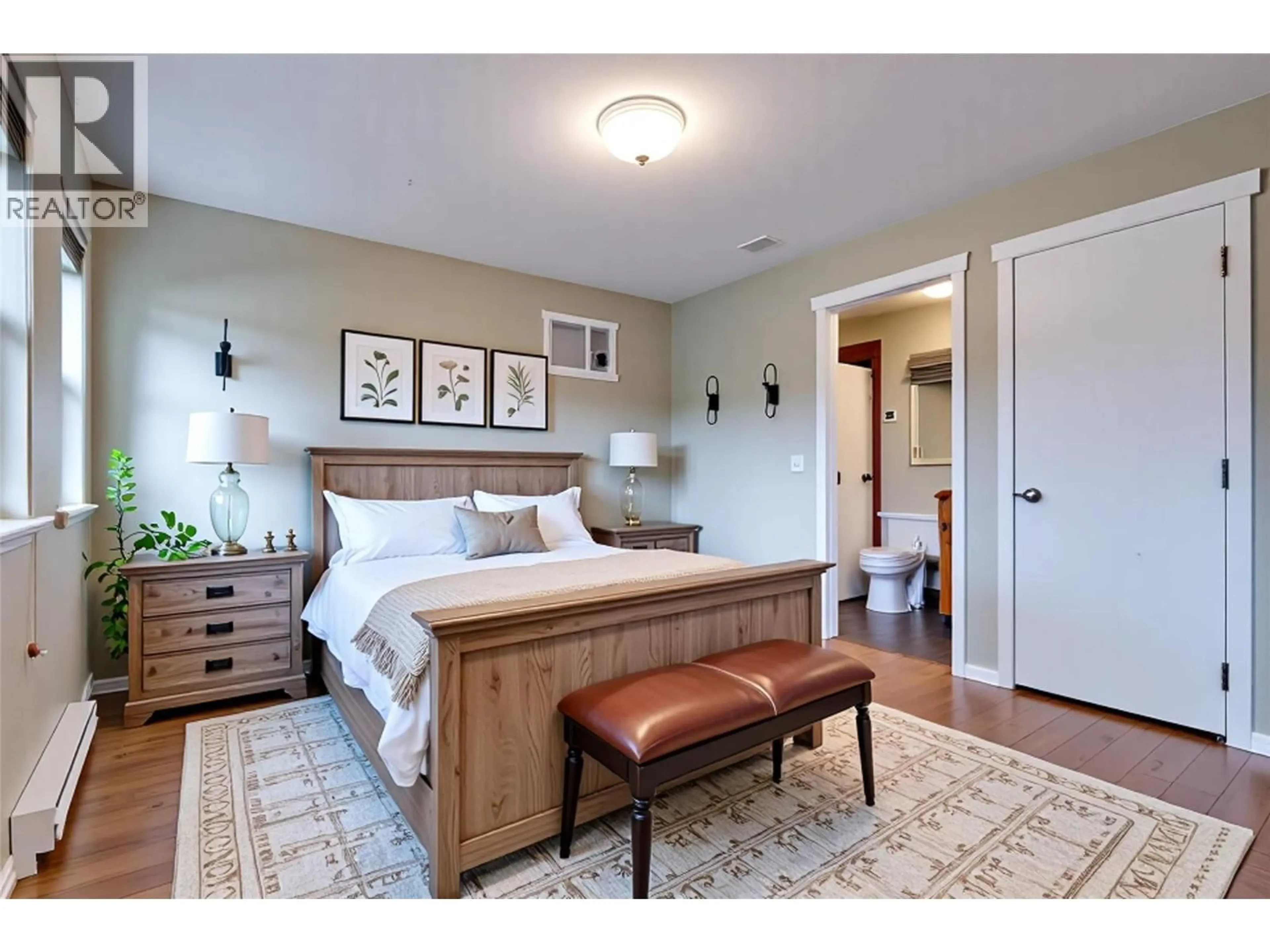 Bedroom with bed, unknown for 860 GLENWOOD AVENUE, Kelowna British Columbia V1Y5M5