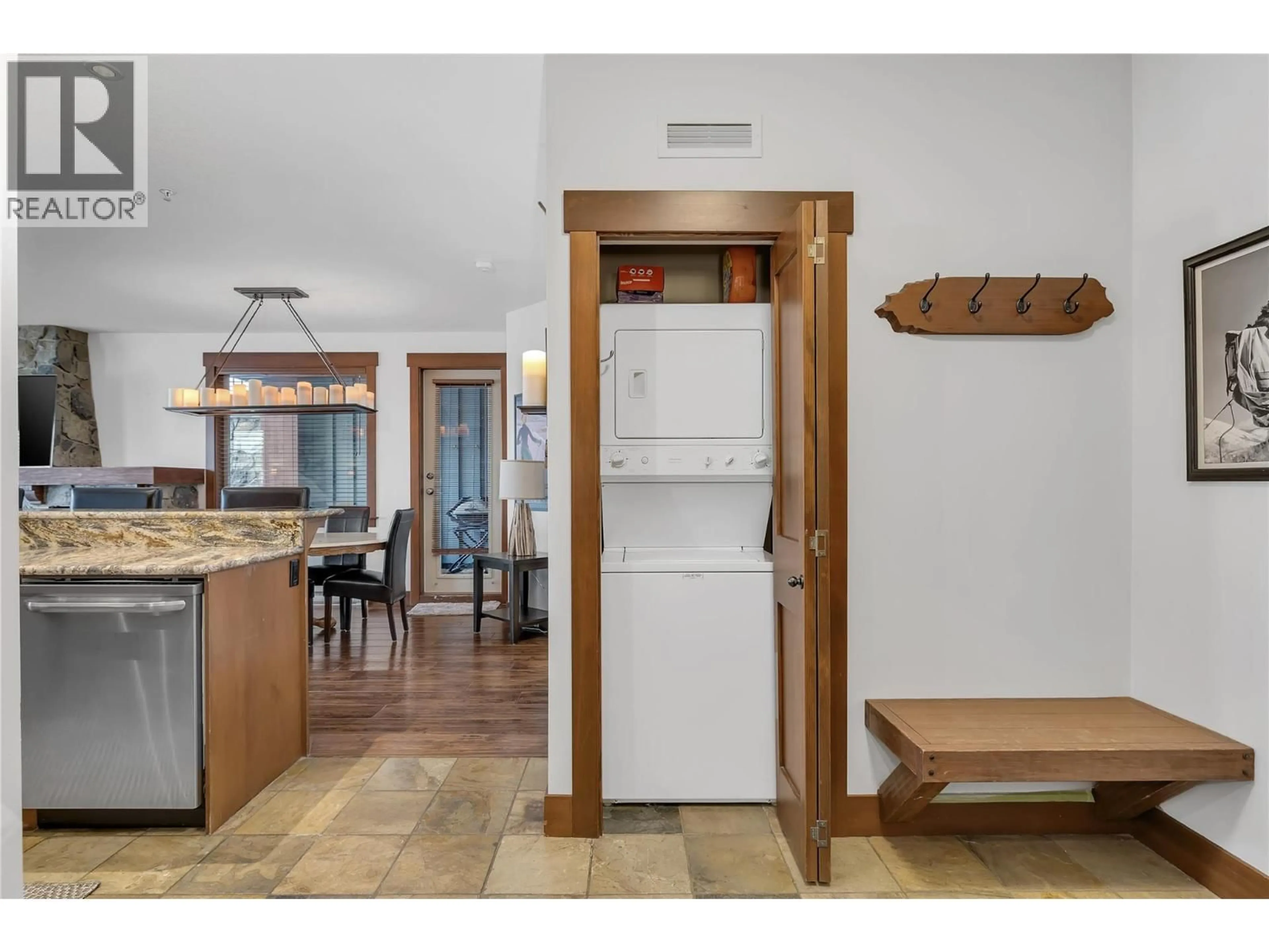 Indoor entryway for 105 - 5255 BIG WHITE ROAD, Big White British Columbia V1P1P3