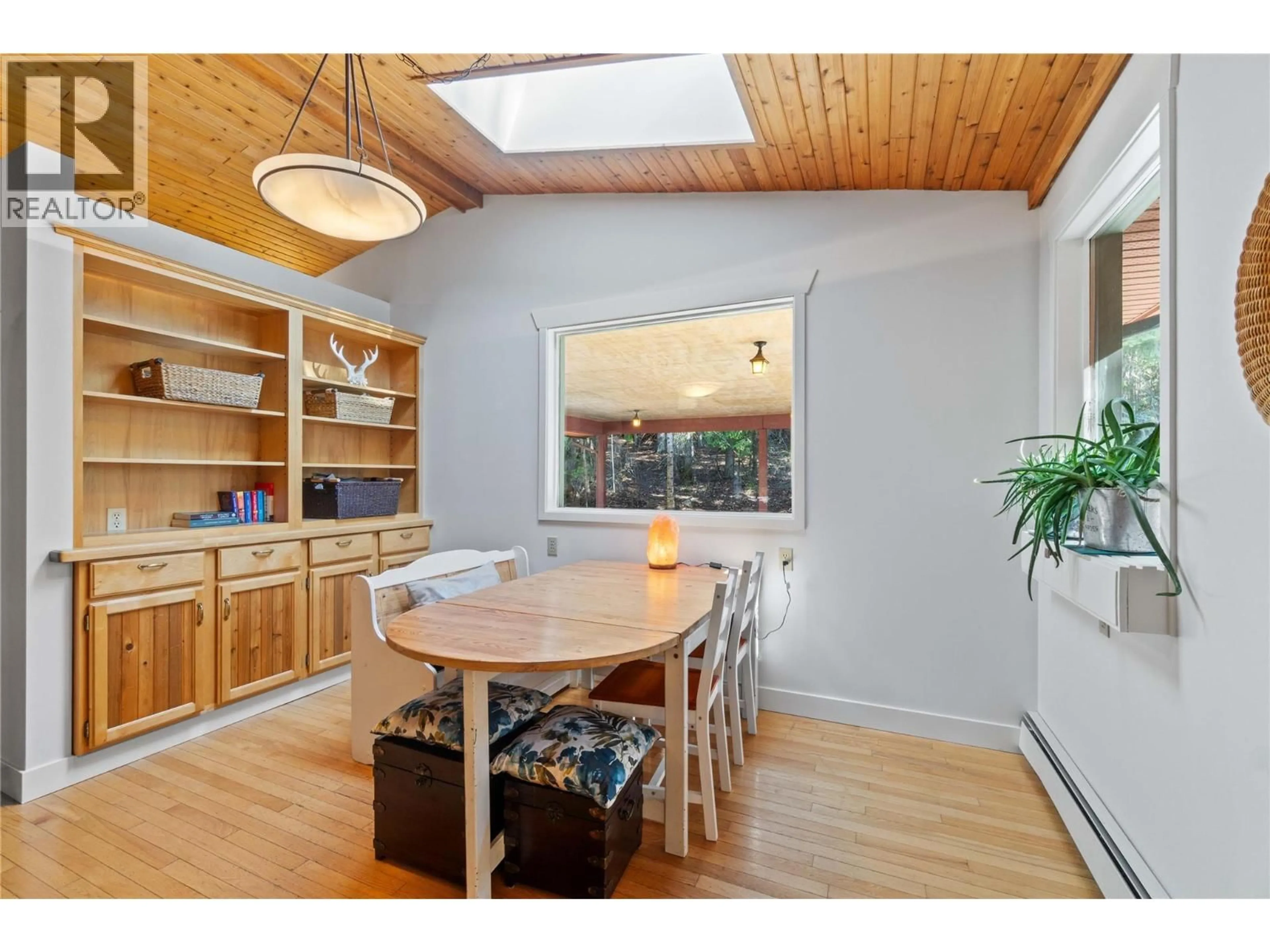 Unknown for 8361 LADNER ROAD, Vernon British Columbia V1B3M8