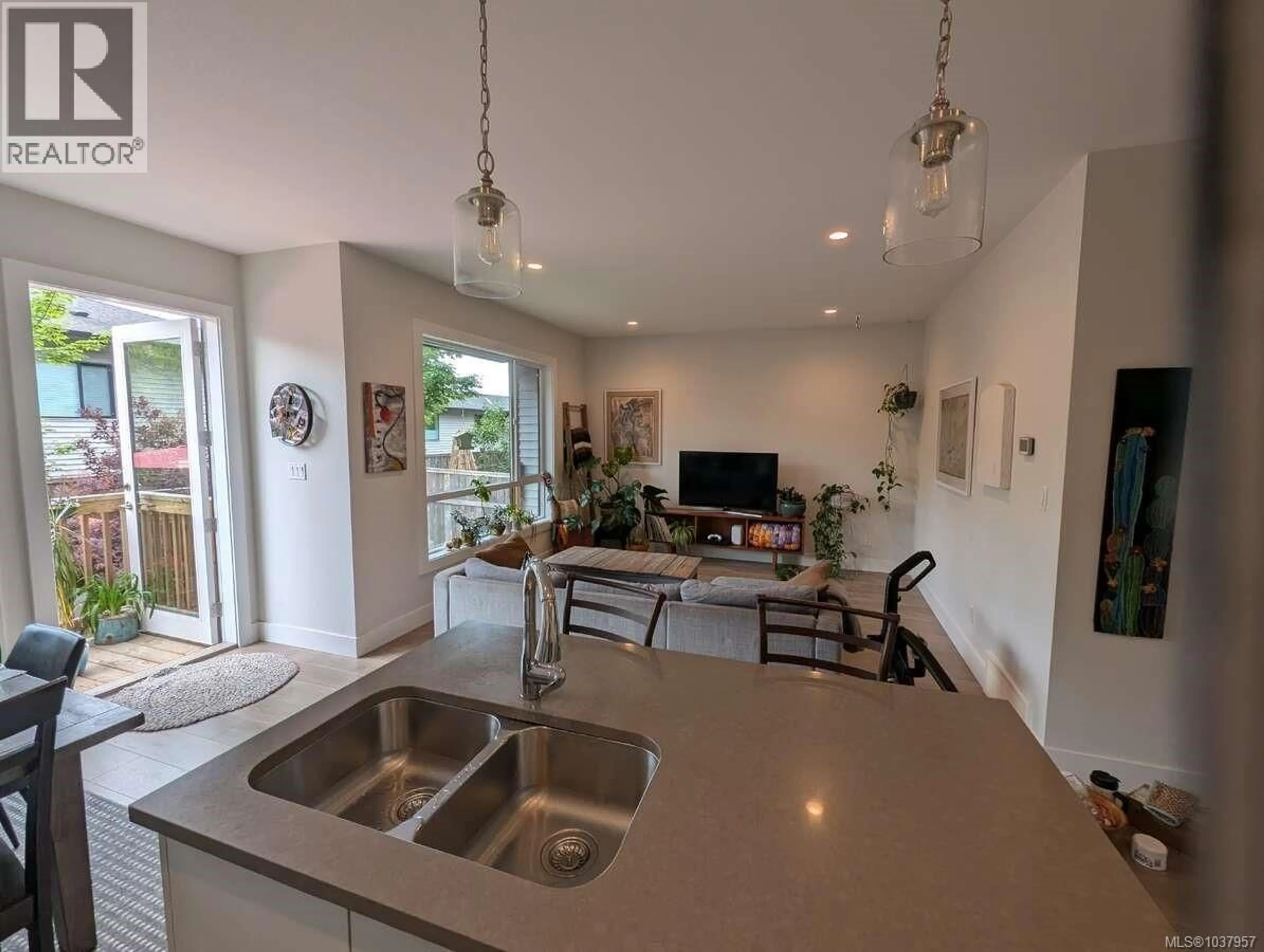 Open concept kitchen, unknown for 38 - 2607 KENDAL AVENUE, Cumberland British Columbia V0R1S0