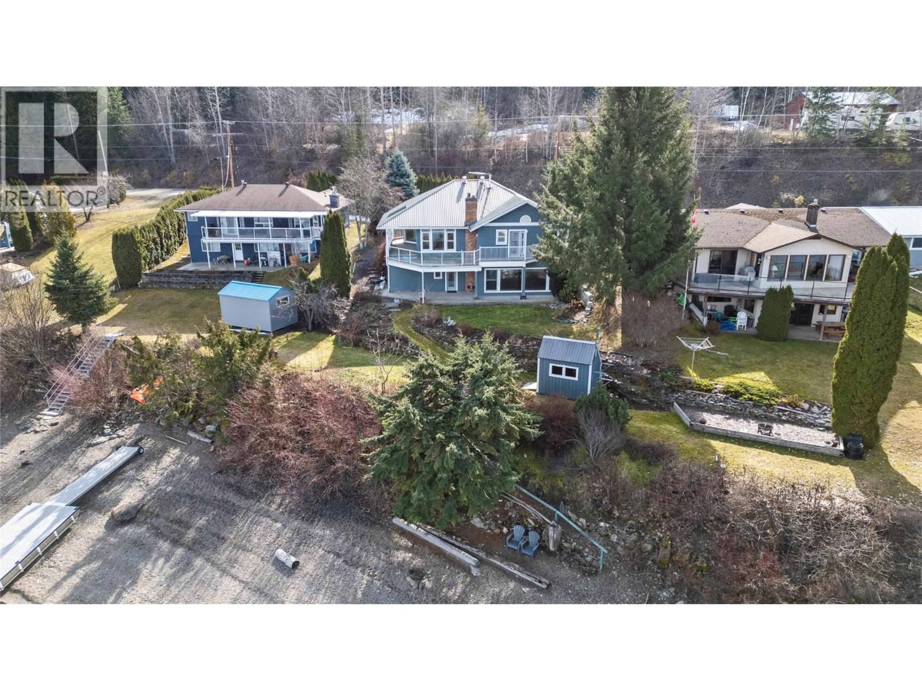 A pic from outside/outdoor area/front of a property/back of a property/a pic from drone, unknown for 3533 EAGLE BAY ROAD, Blind Bay British Columbia V0E1H1