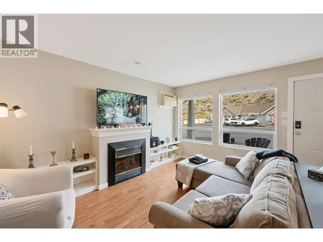 8 - 601 9TH STREET, Keremeos 2