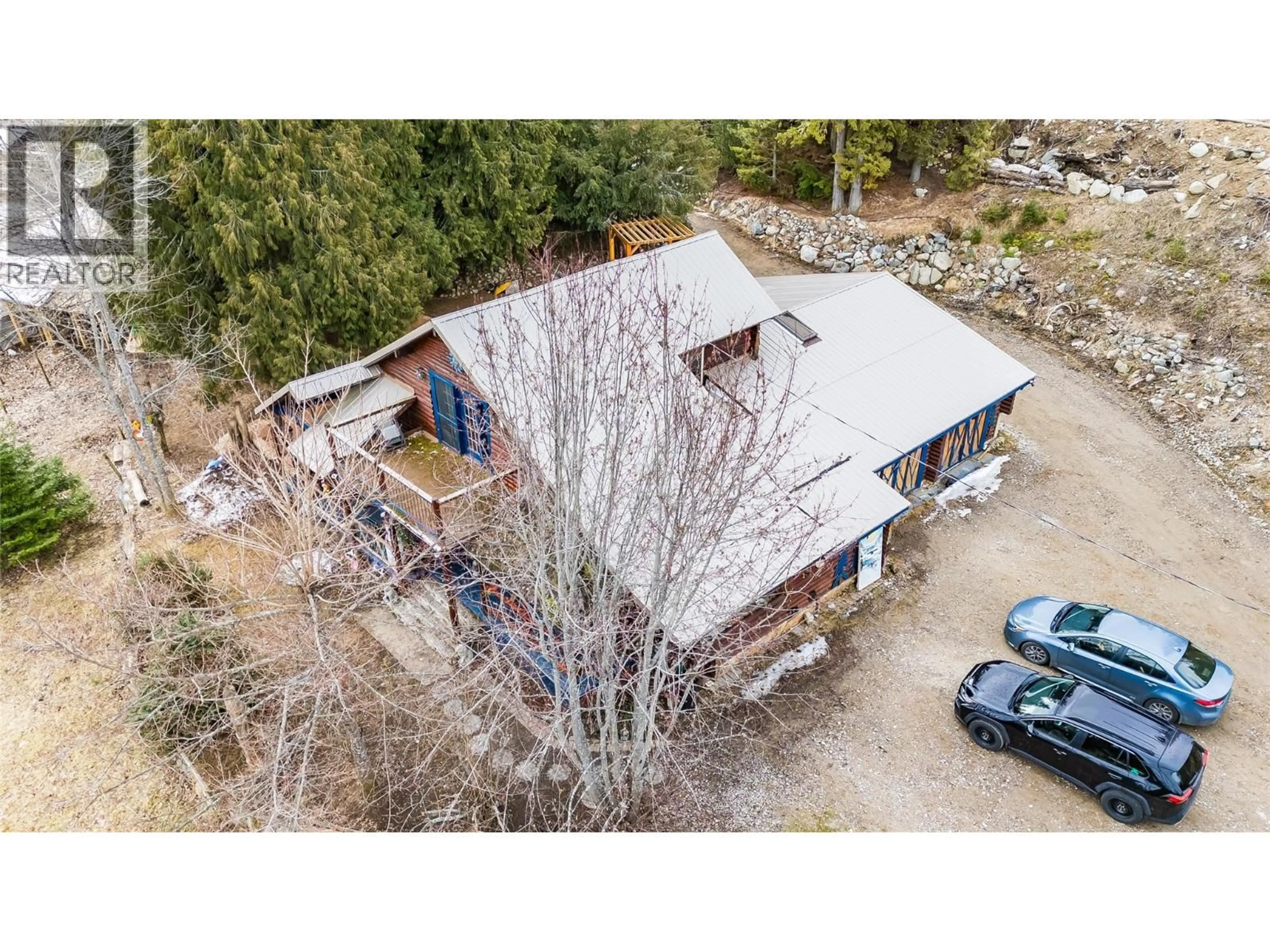 A pic from outside/outdoor area/front of a property/back of a property/a pic from drone, building for 4229 CASINO ROAD, Trail British Columbia V1R4X3