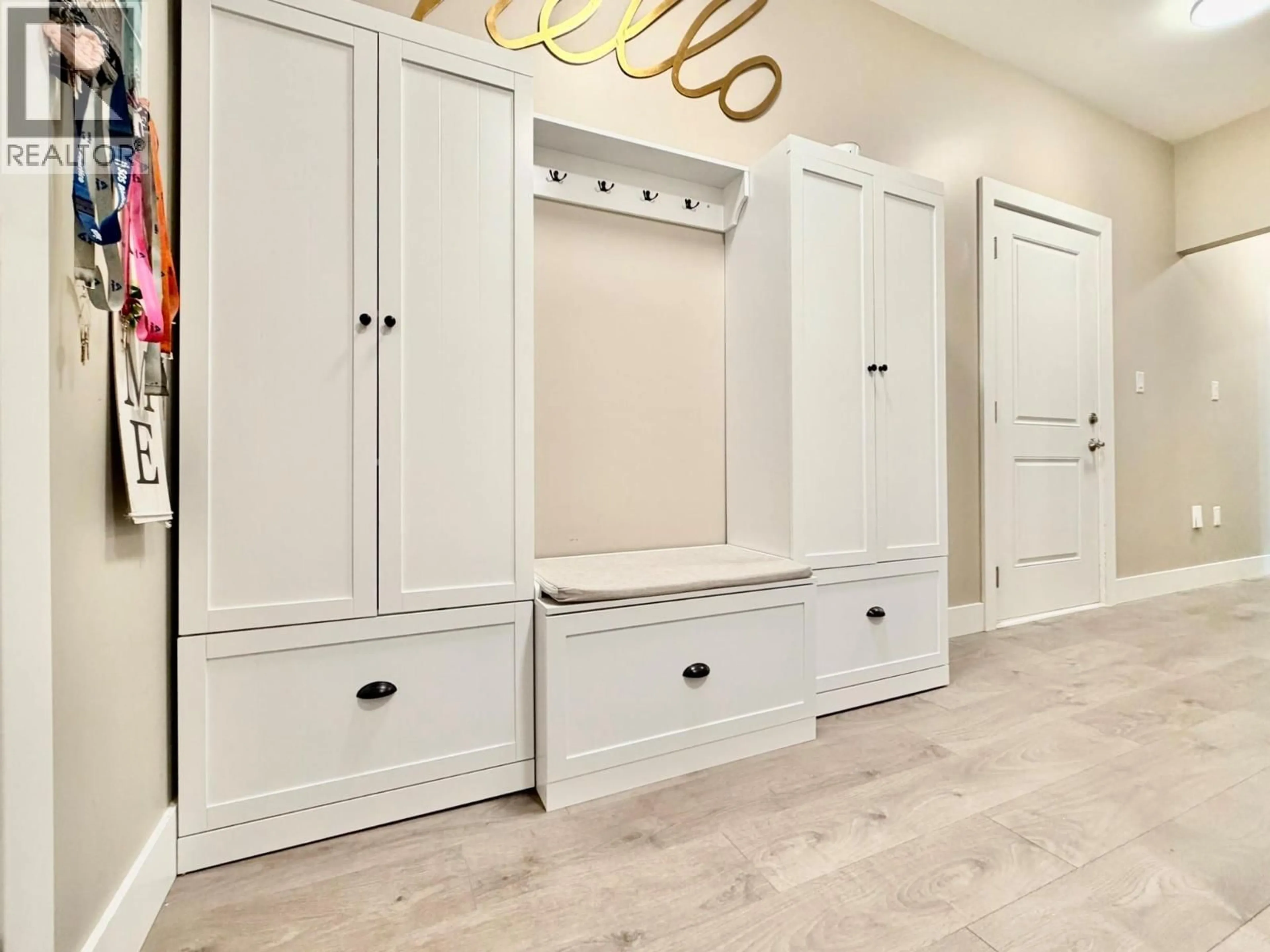 Indoor entryway for 105 - 240 FORESTBROOK DRIVE, Penticton British Columbia V2A2E3