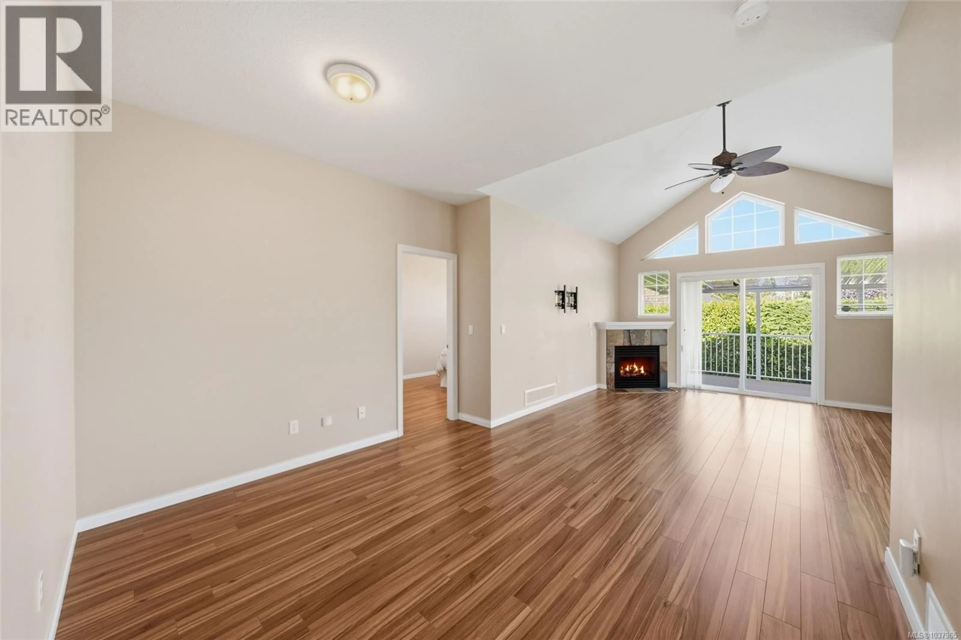 A pic of a room for 5 - 631 BLENKIN AVENUE, Parksville British Columbia V9P2Z4