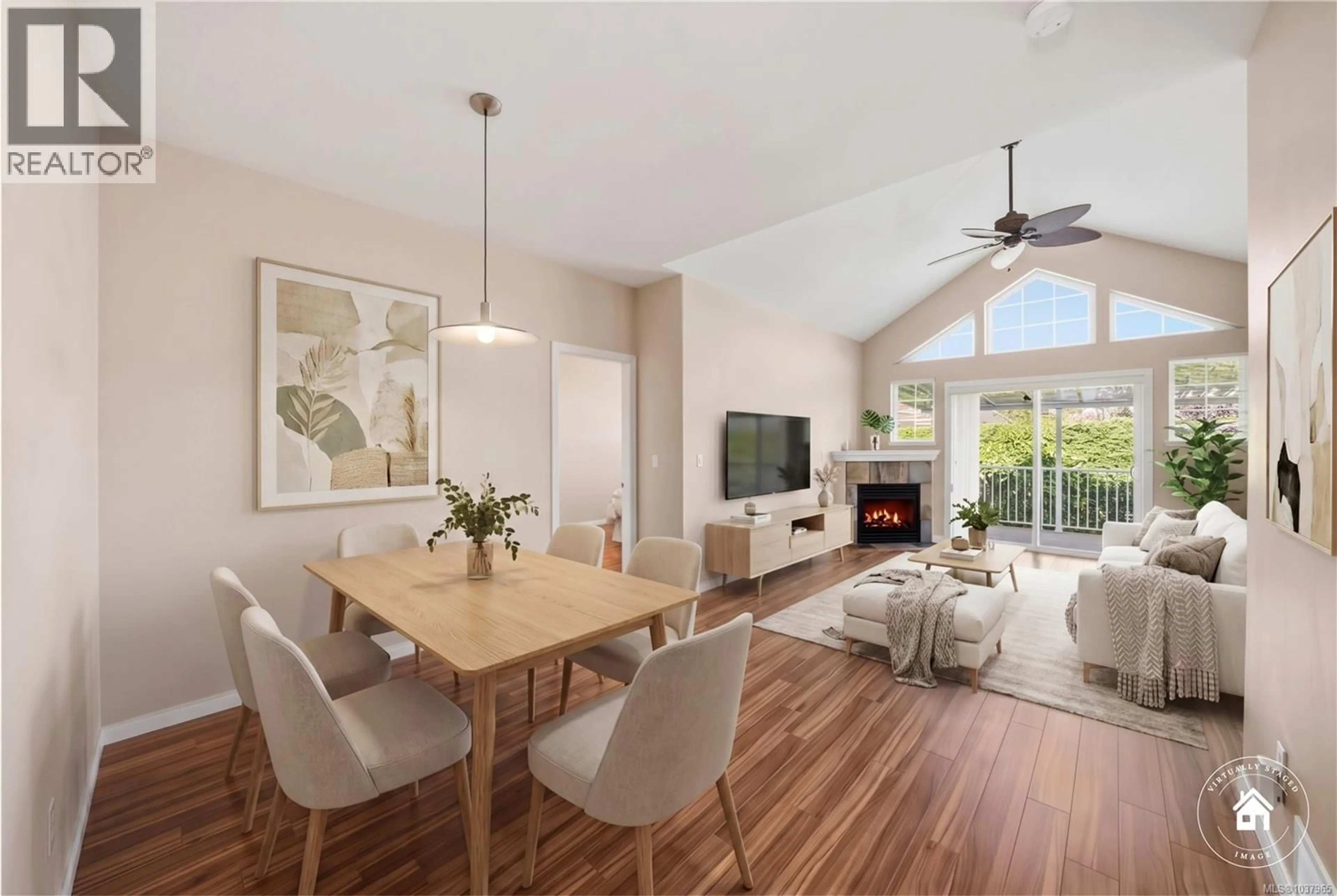 Living room with furniture, wood/laminate floor for 5 - 631 BLENKIN AVENUE, Parksville British Columbia V9P2Z4