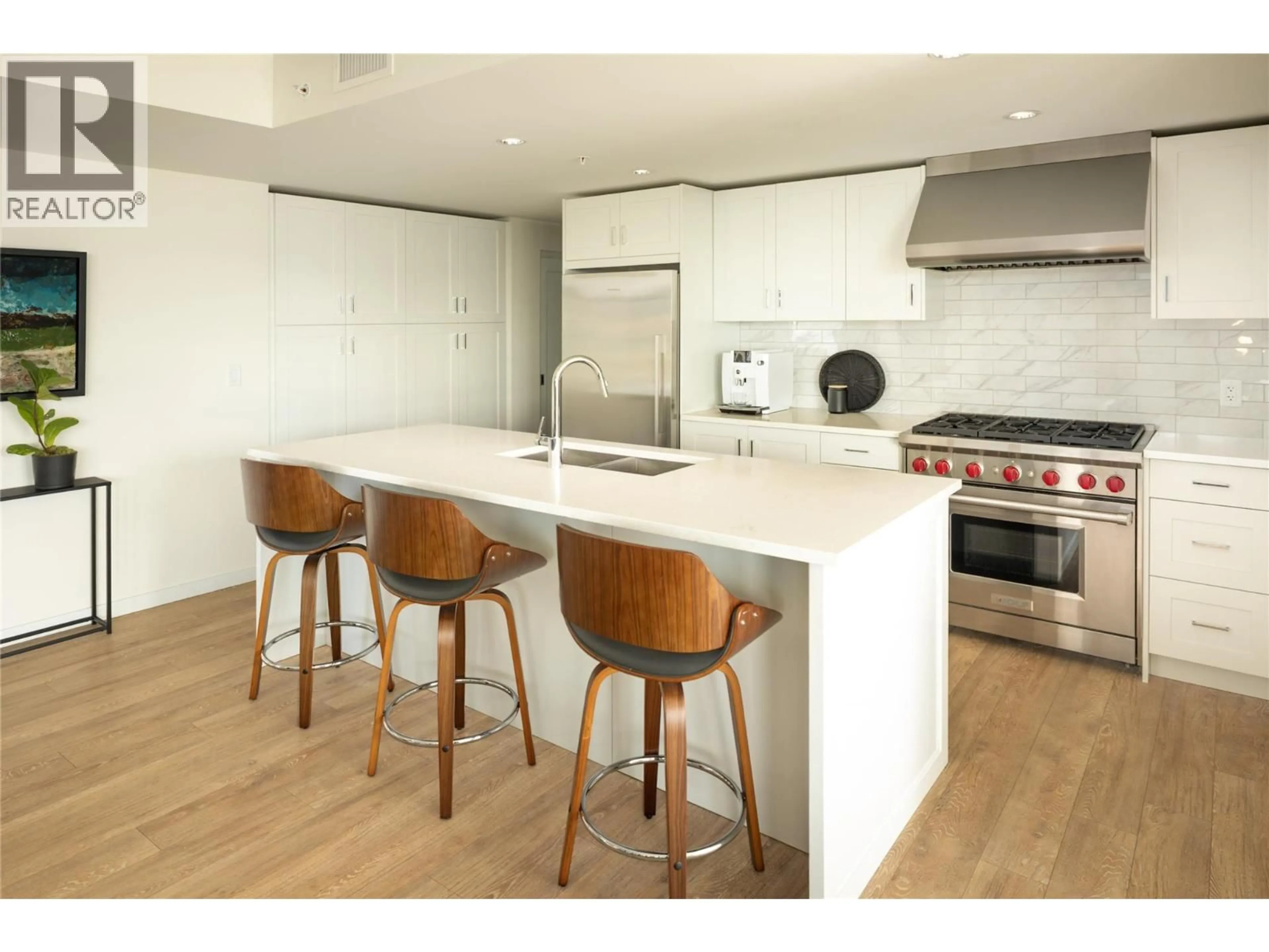 Contemporary kitchen, unknown for 805 - 485 GROVES AVENUE, Kelowna British Columbia V1Y0C1