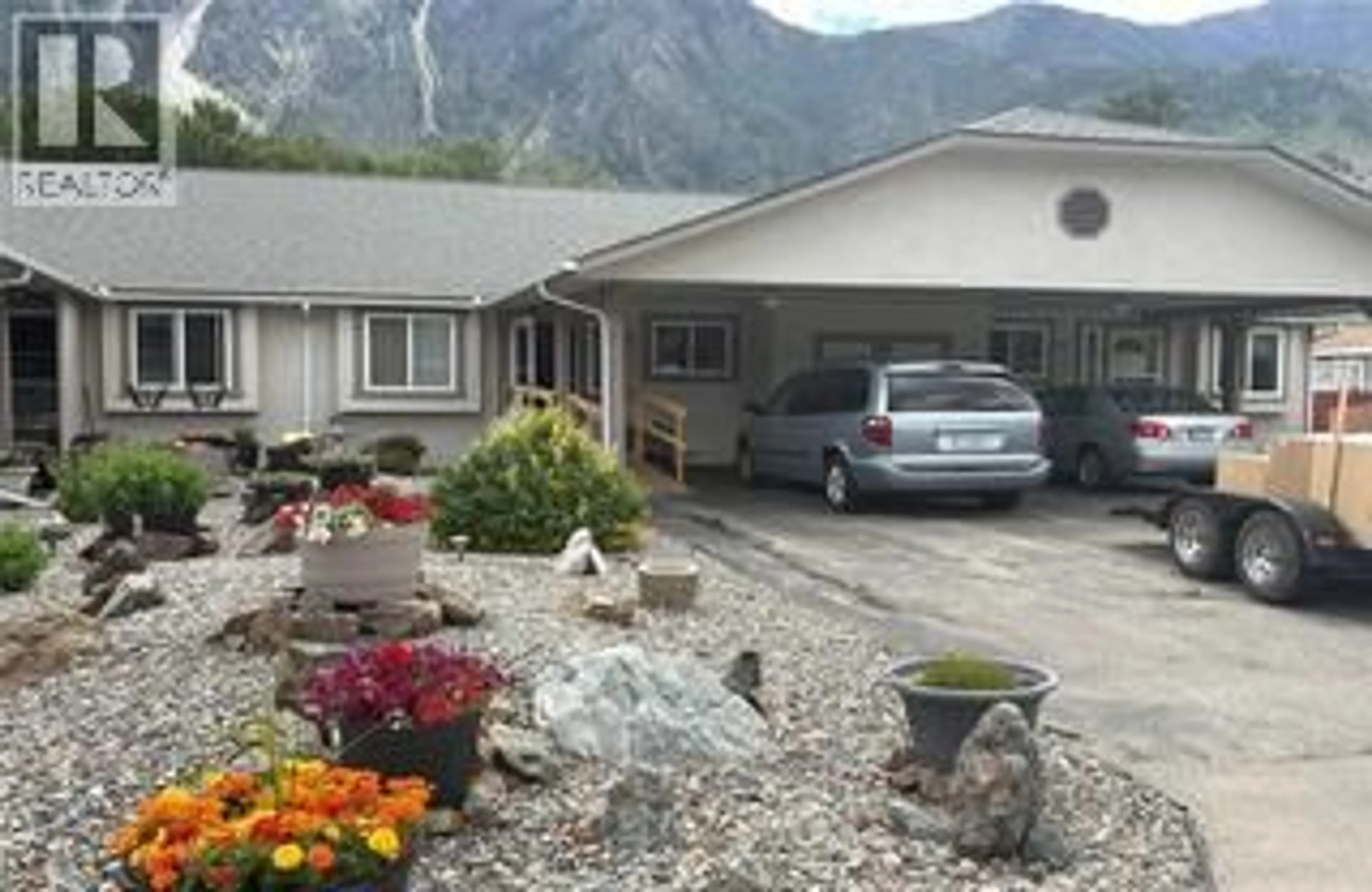Unknown for 2 - 815 11TH AVENUE, Keremeos British Columbia V0X1N3