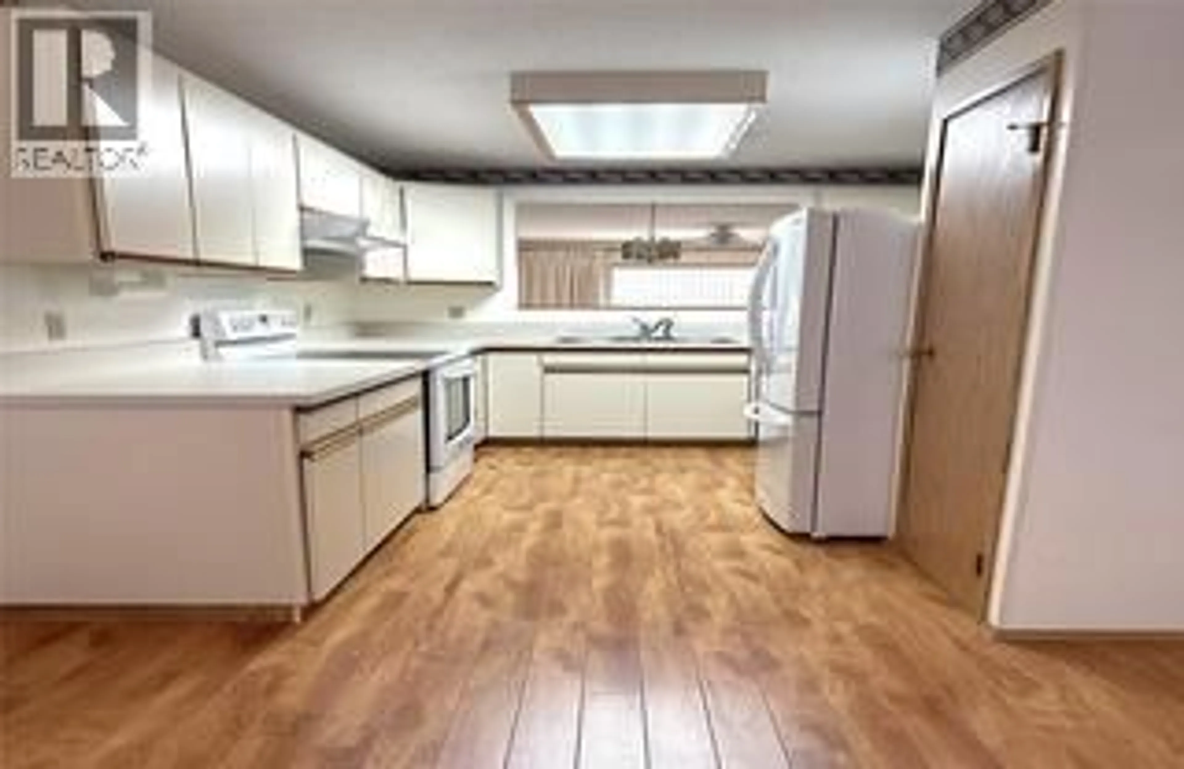 Standard kitchen, unknown for 2 - 815 11TH AVENUE, Keremeos British Columbia V0X1N3