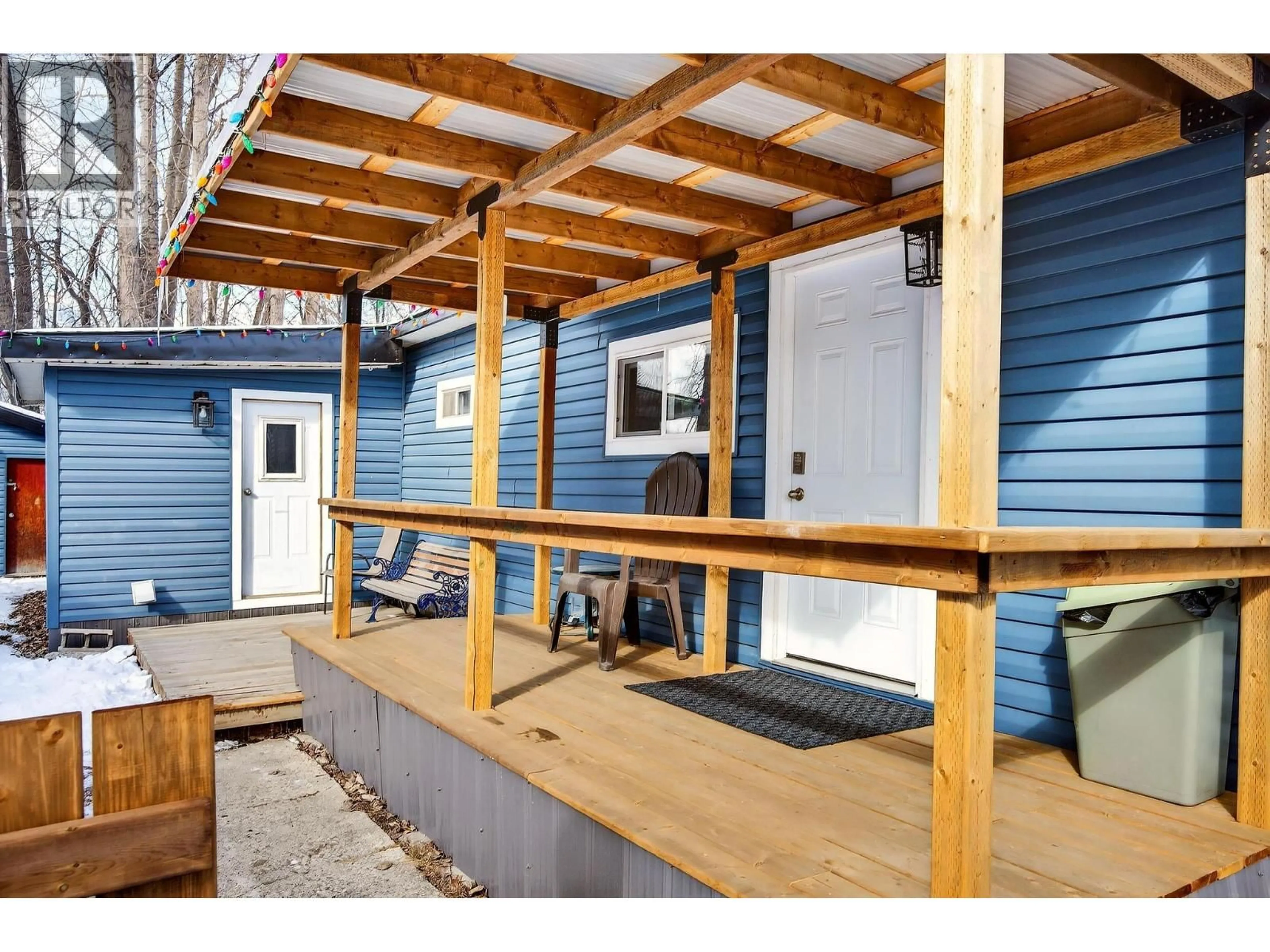 Patio, street for 4 - 1409 11TH AVENUE NORTH, Golden British Columbia V0A1H2