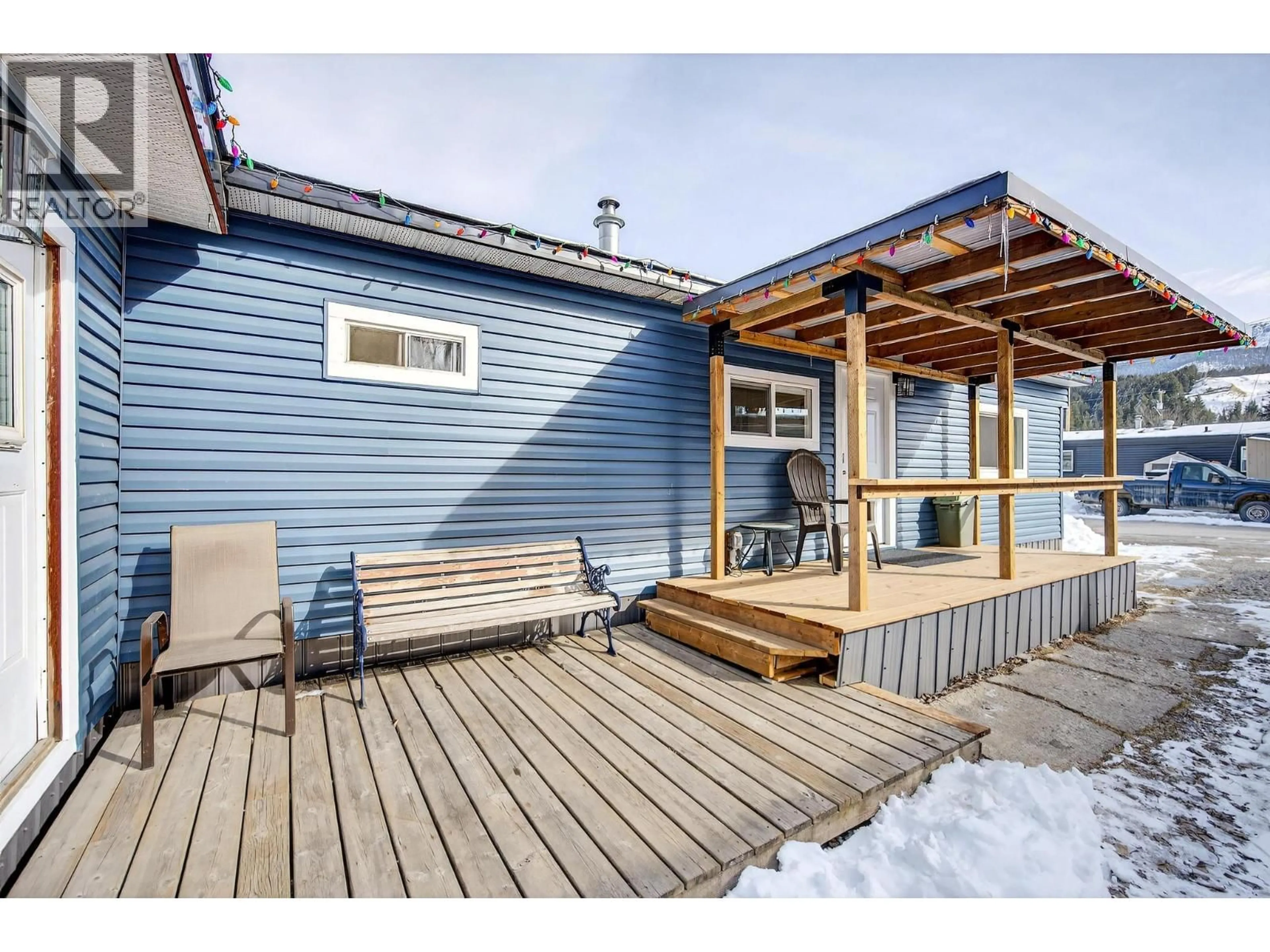 Patio, street for 4 - 1409 11TH AVENUE NORTH, Golden British Columbia V0A1H2