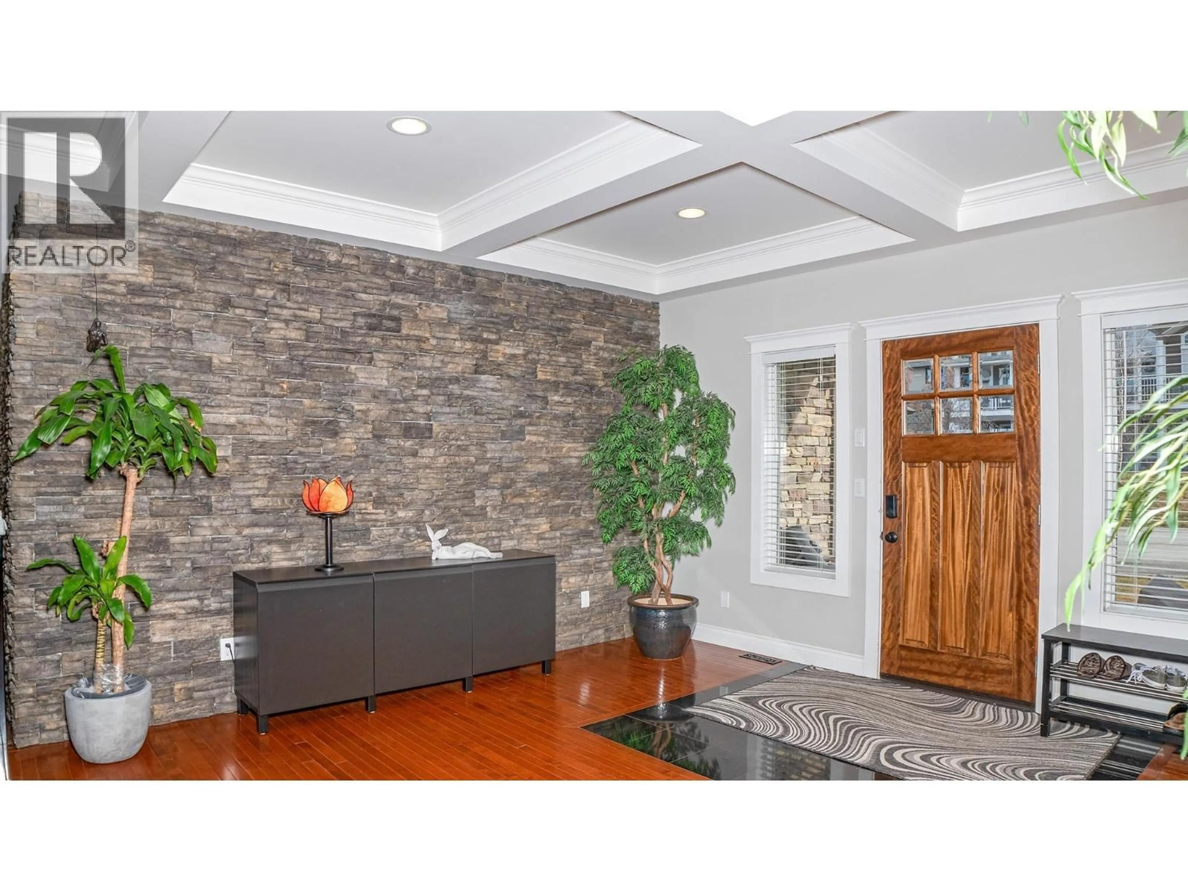 Indoor entryway for 903 SELKIRK DRIVE, Creston British Columbia V0B1G0