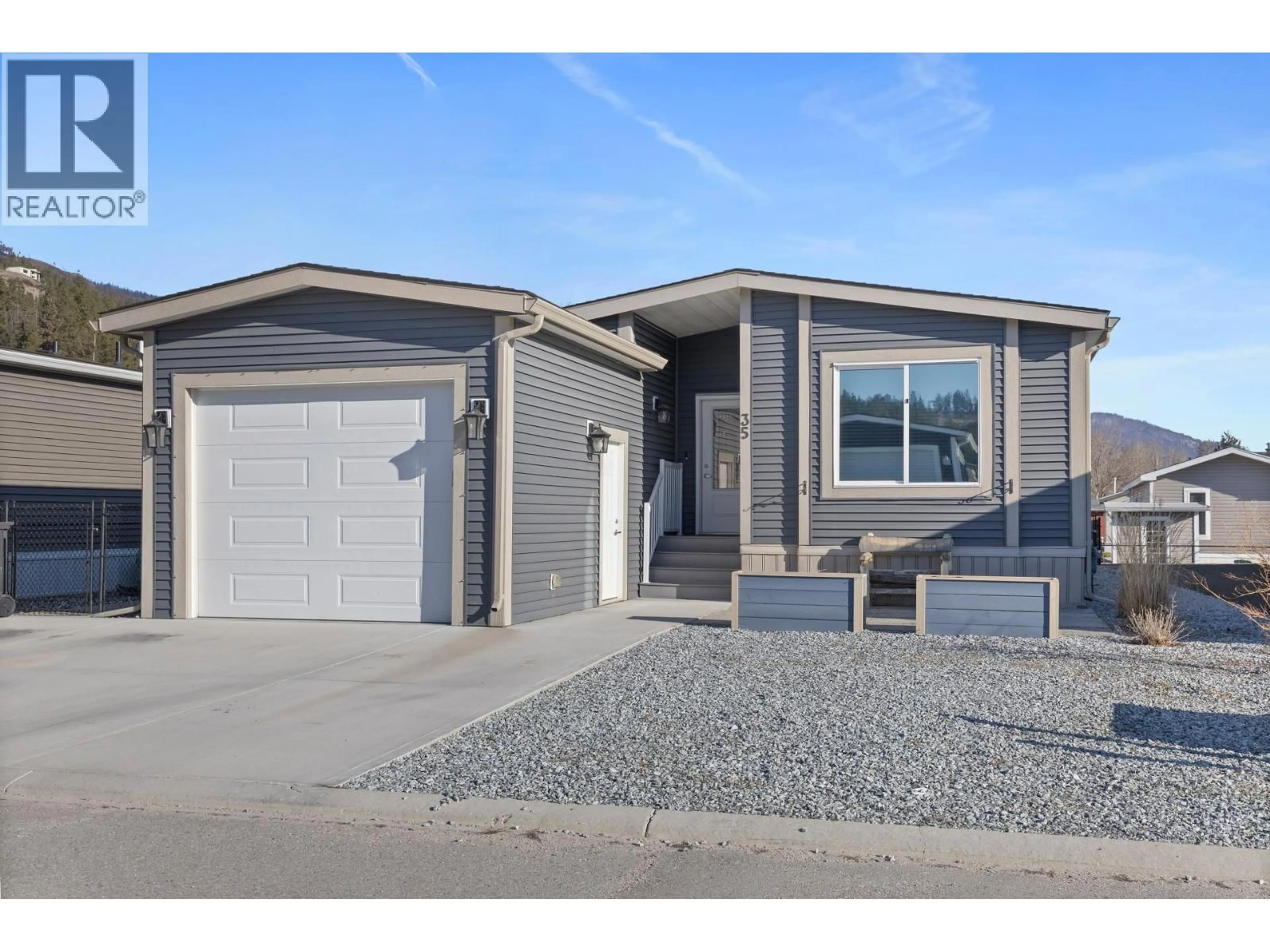 Home with vinyl exterior material, street for 35 - 1835 NANCEE WAY COURT, West Kelowna British Columbia V1Z4C1