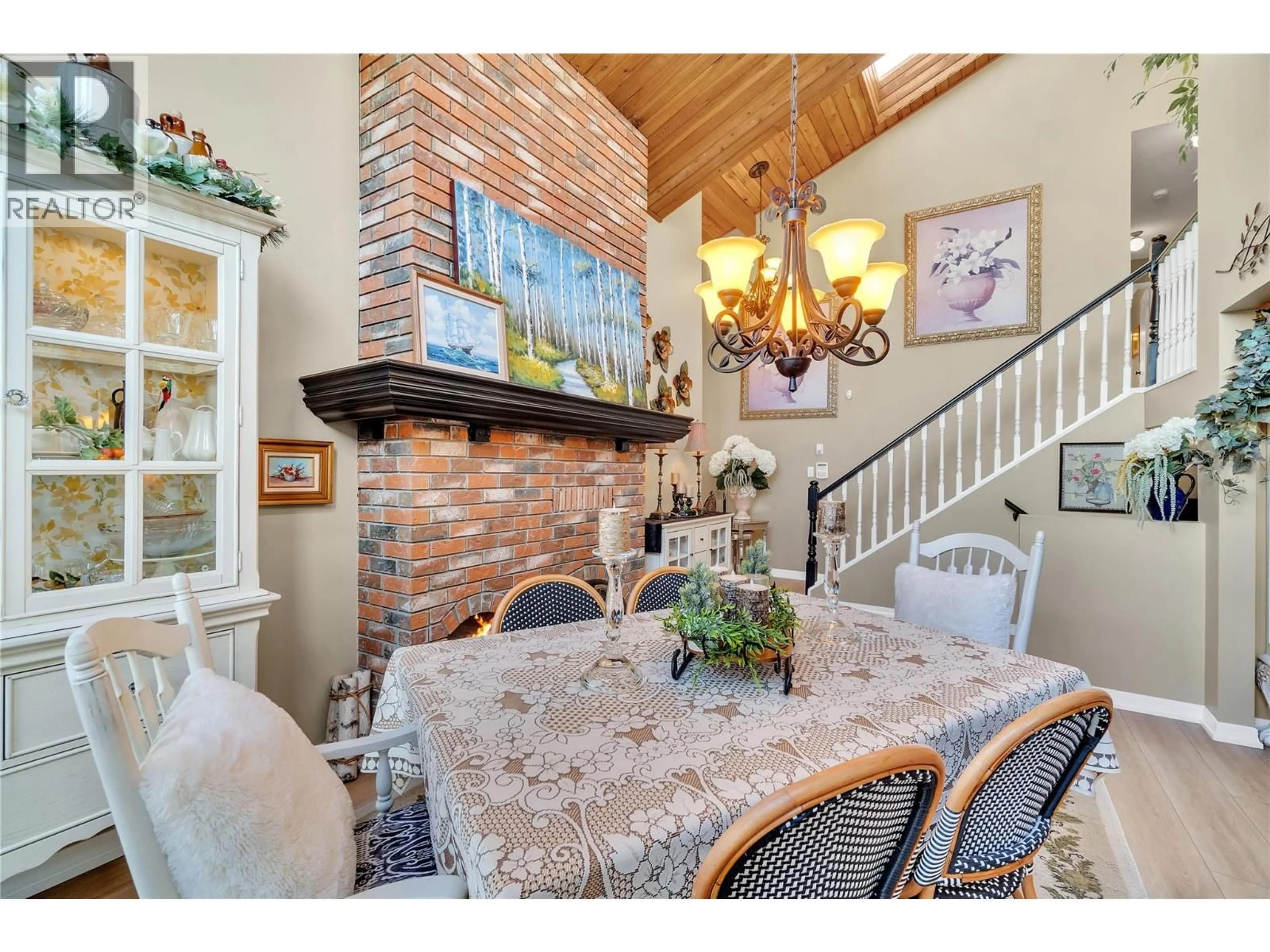 Dining room, unknown for 2463 IRVINE AVENUE, Merritt British Columbia V1K4H4