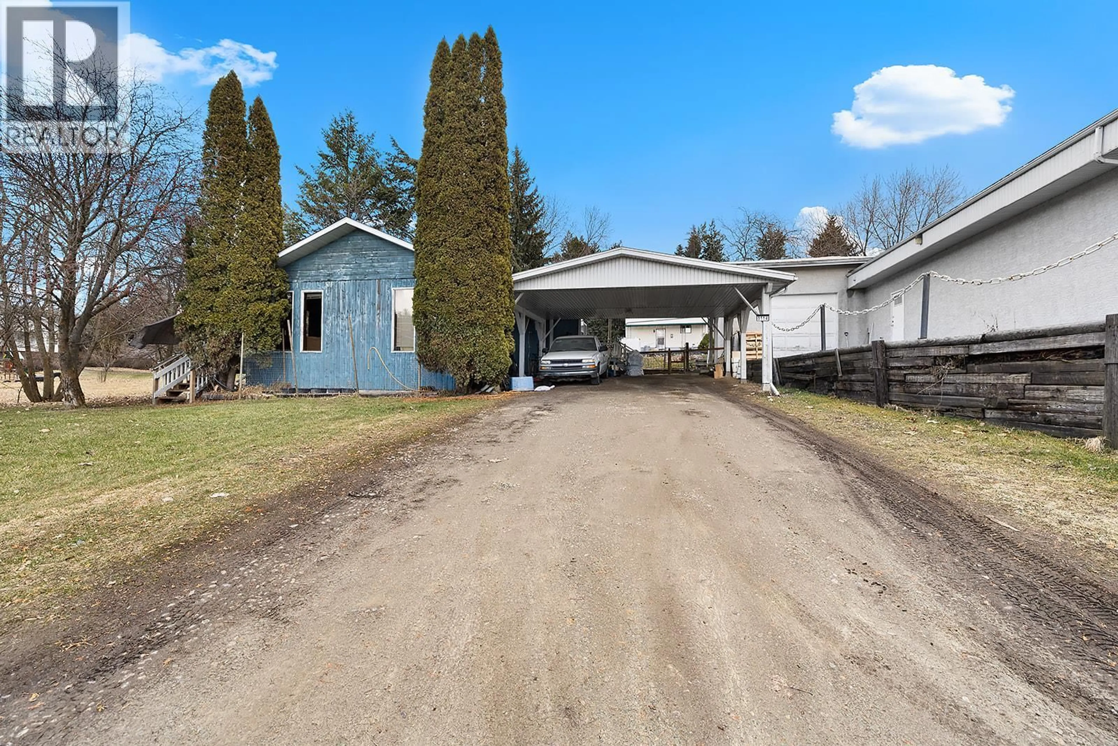 A pic from outside/outdoor area/front of a property/back of a property/a pic from drone, street for 3116 3 HIGHWAY, Erickson British Columbia V0B1G1