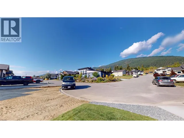 825 SELKIRK DRIVE, Creston 5