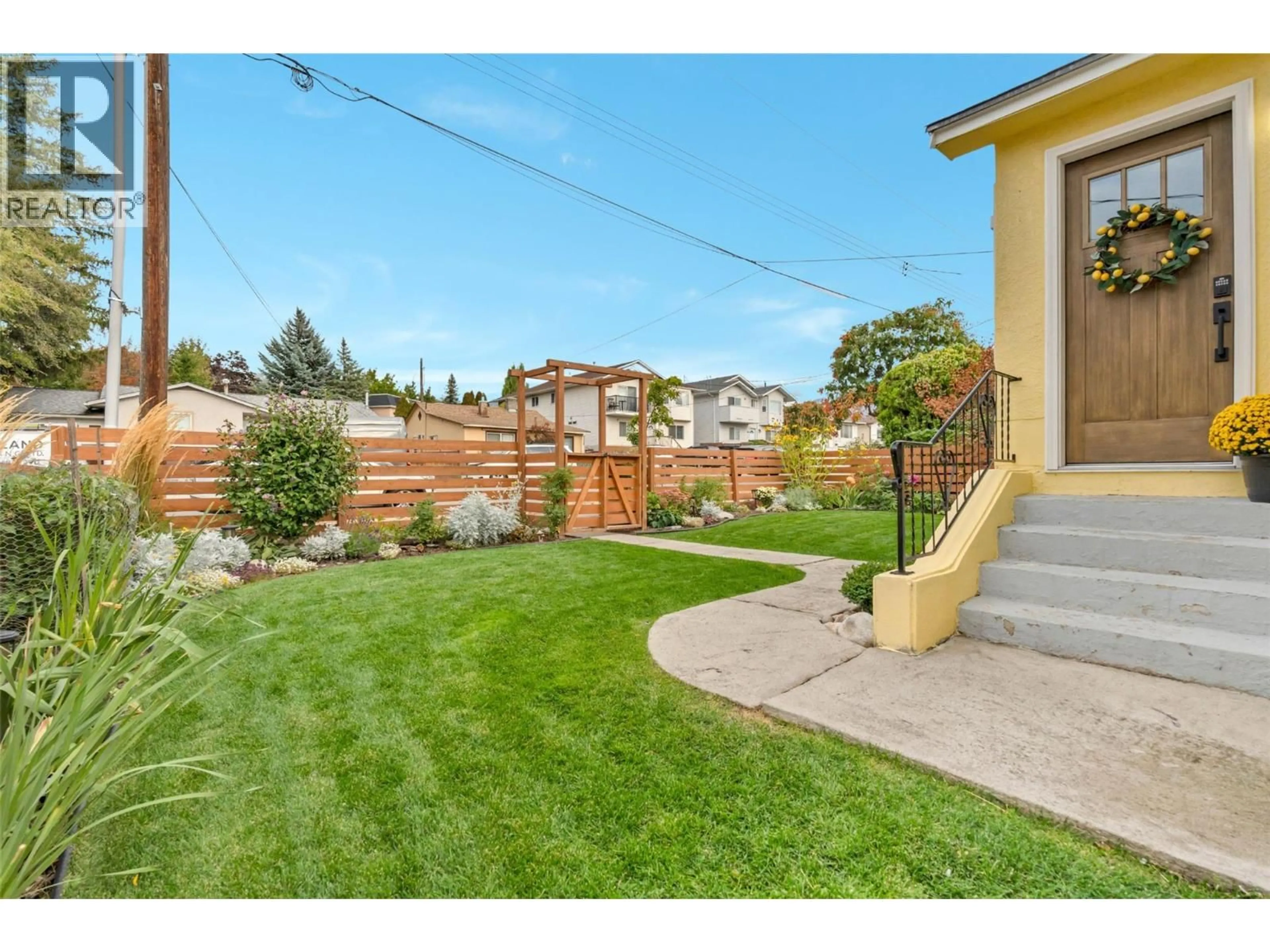 Patio, street for 551 BURNS STREET STREET, Penticton British Columbia V2A4W9